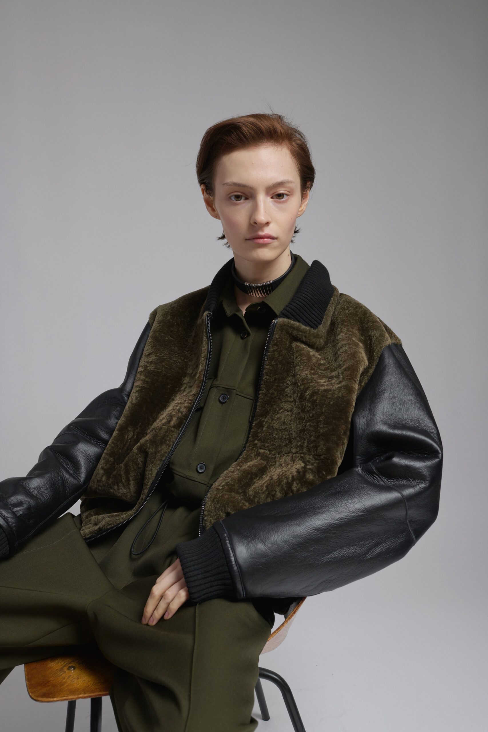 black leather long-sleeve collared relaxed zippered jacket