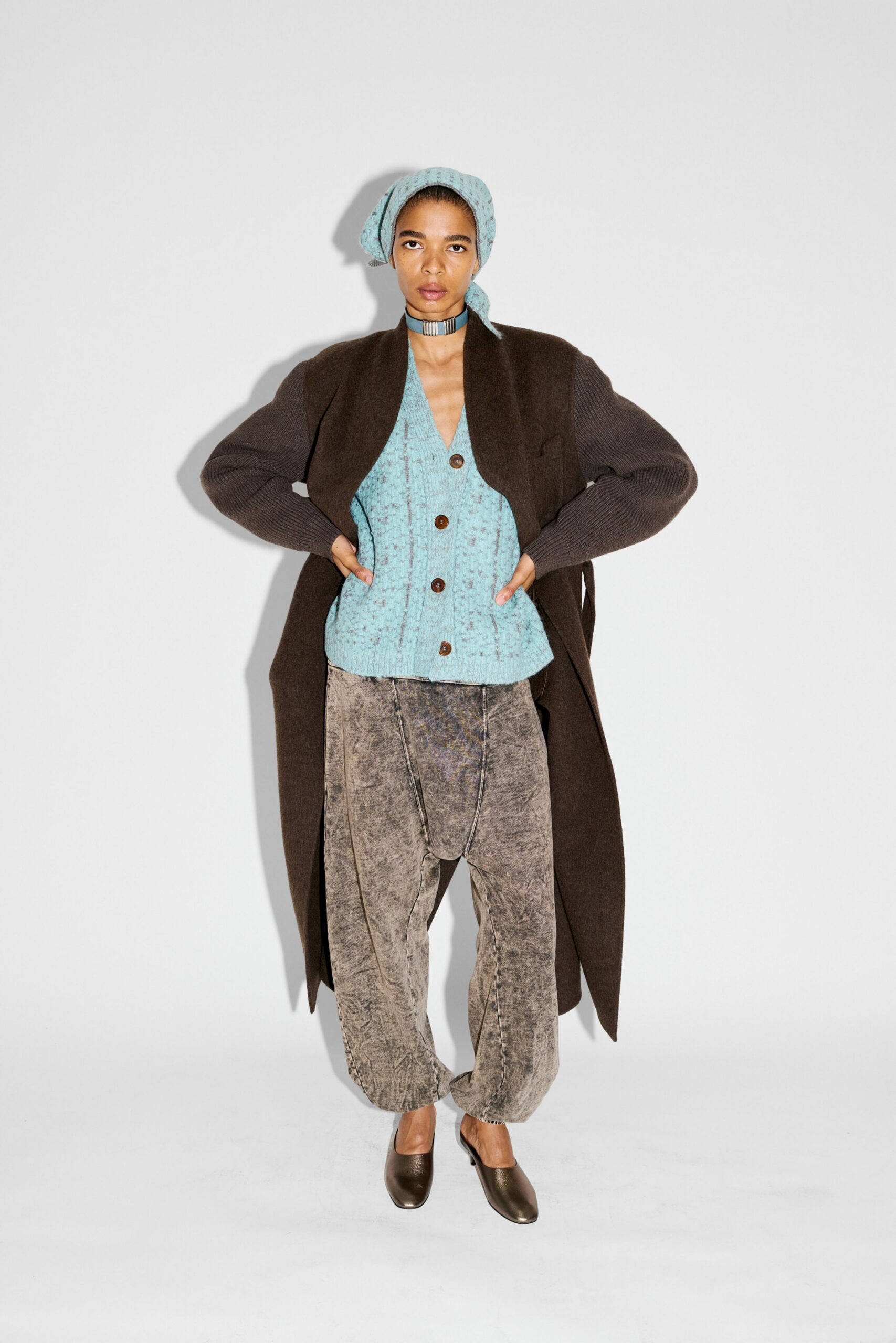 blue cotton collared fitted buttoned pleated top
