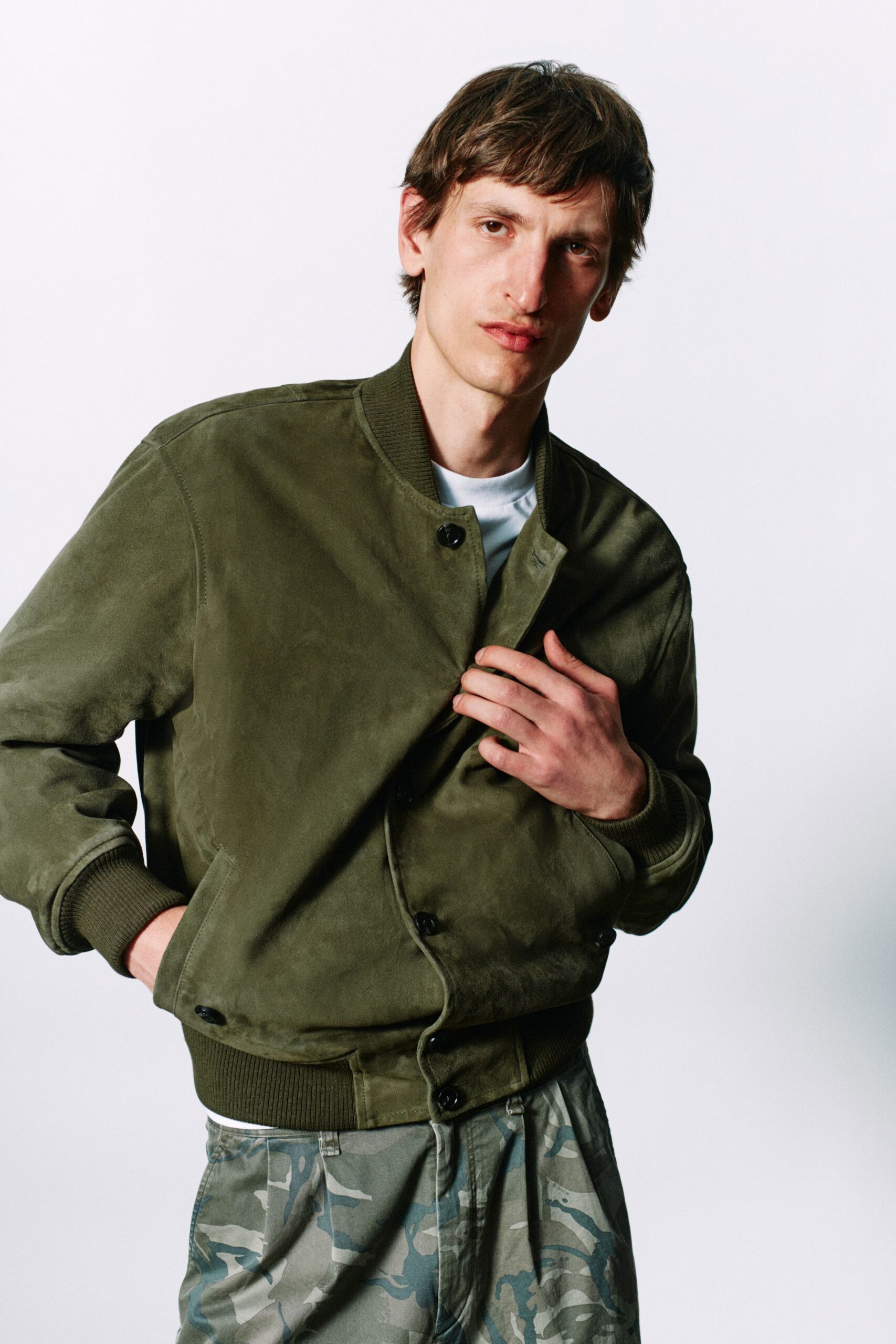 green cotton long-sleeve collared fitted jacket