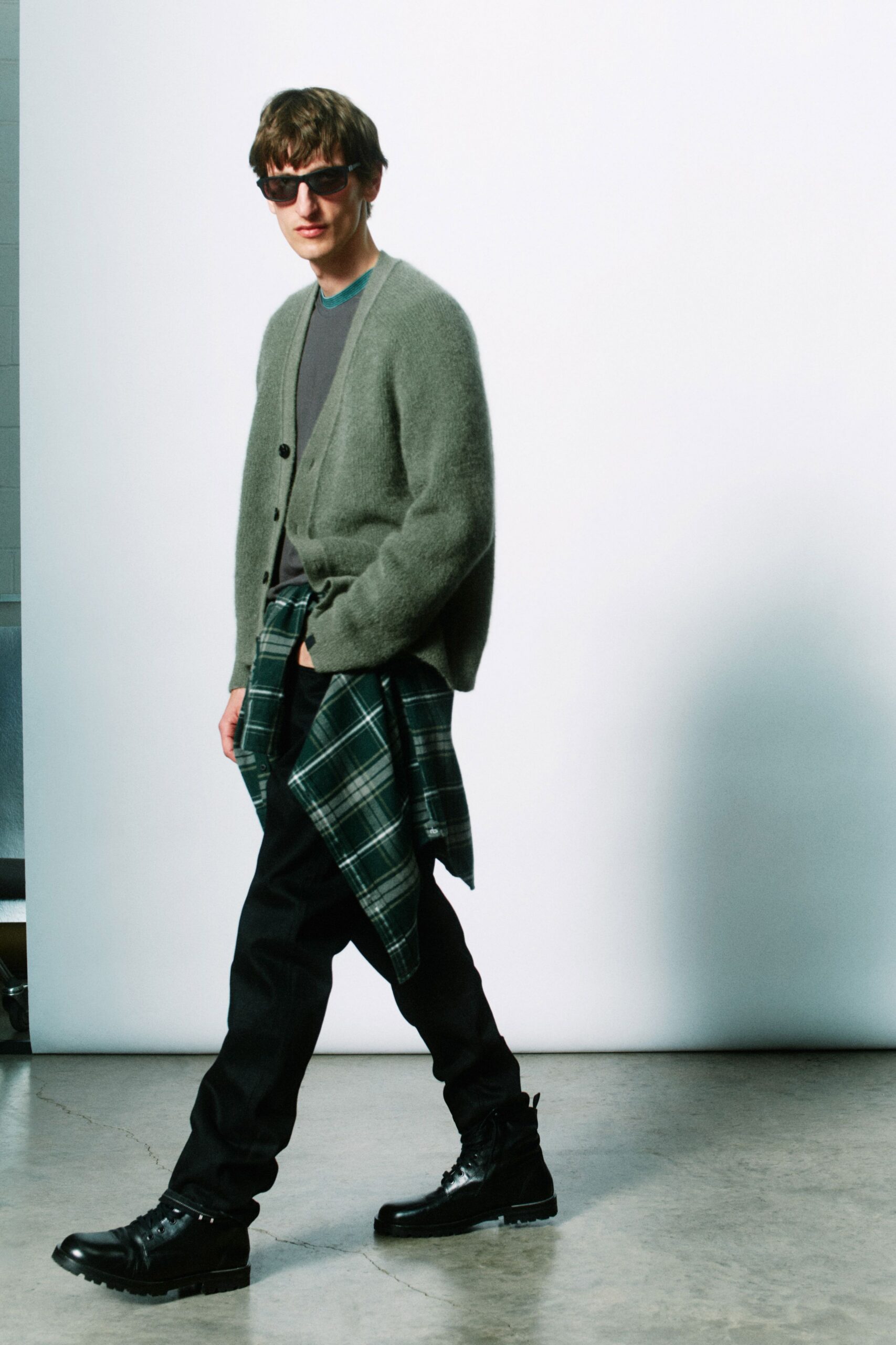 gray wool long-sleeve collared relaxed cardigan