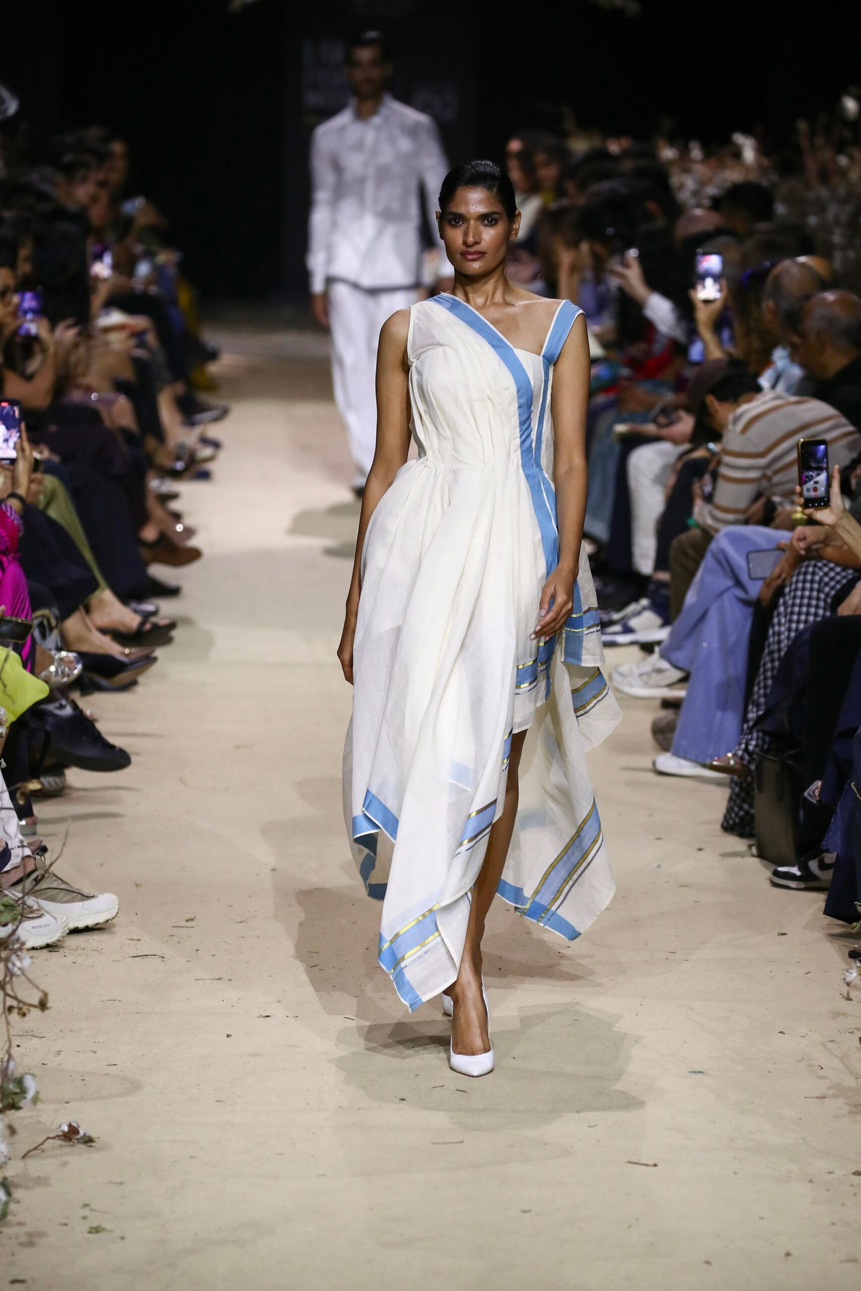 Rahul Mishra AFEW Fall 2026 Ready-to-Wear Look 4