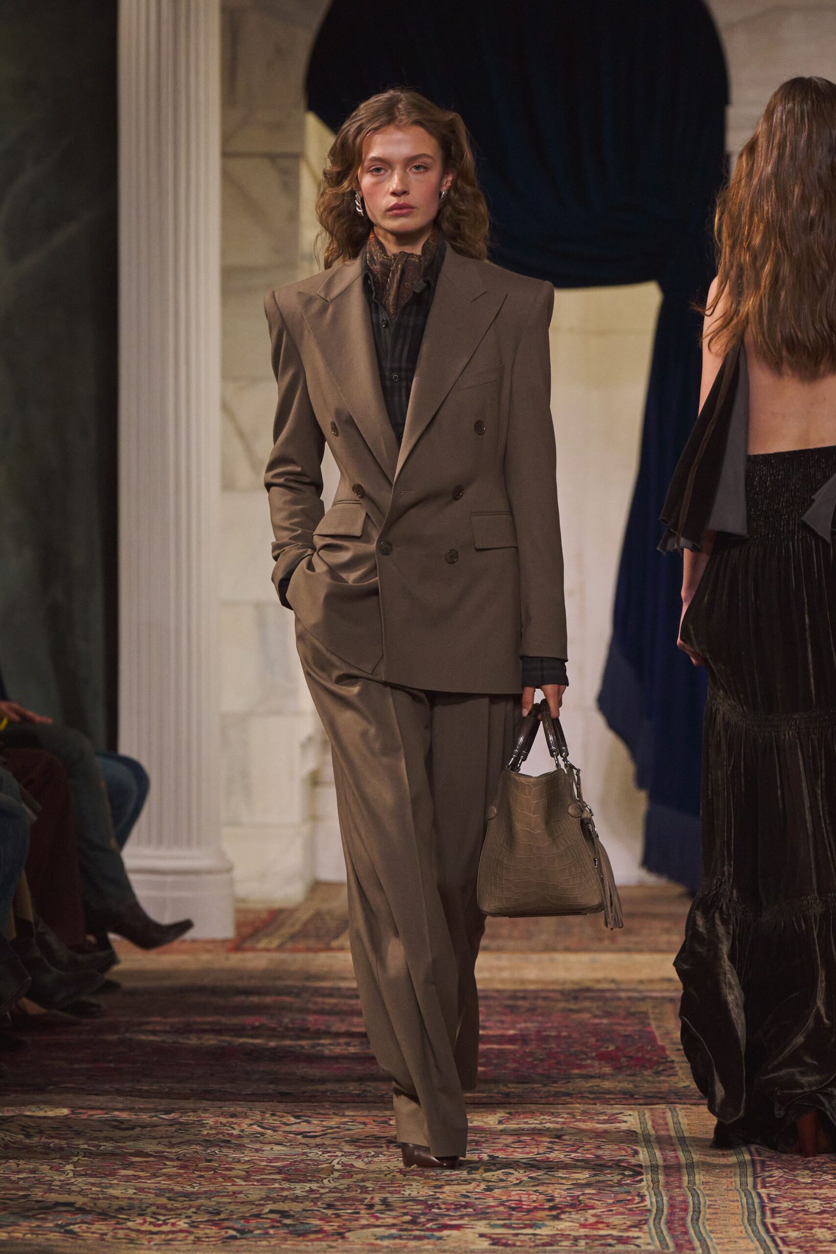 brown wool long-sleeve collared tailored buttoned suit