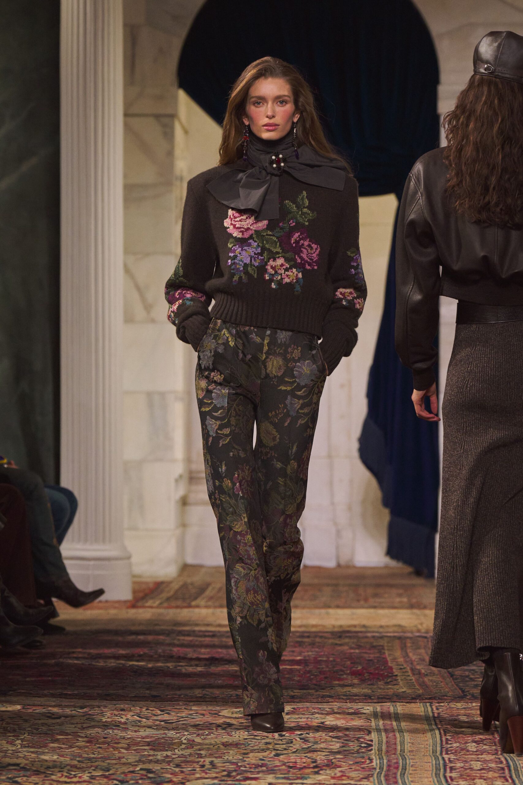 black wool long-sleeve collared fitted embroidered sweater