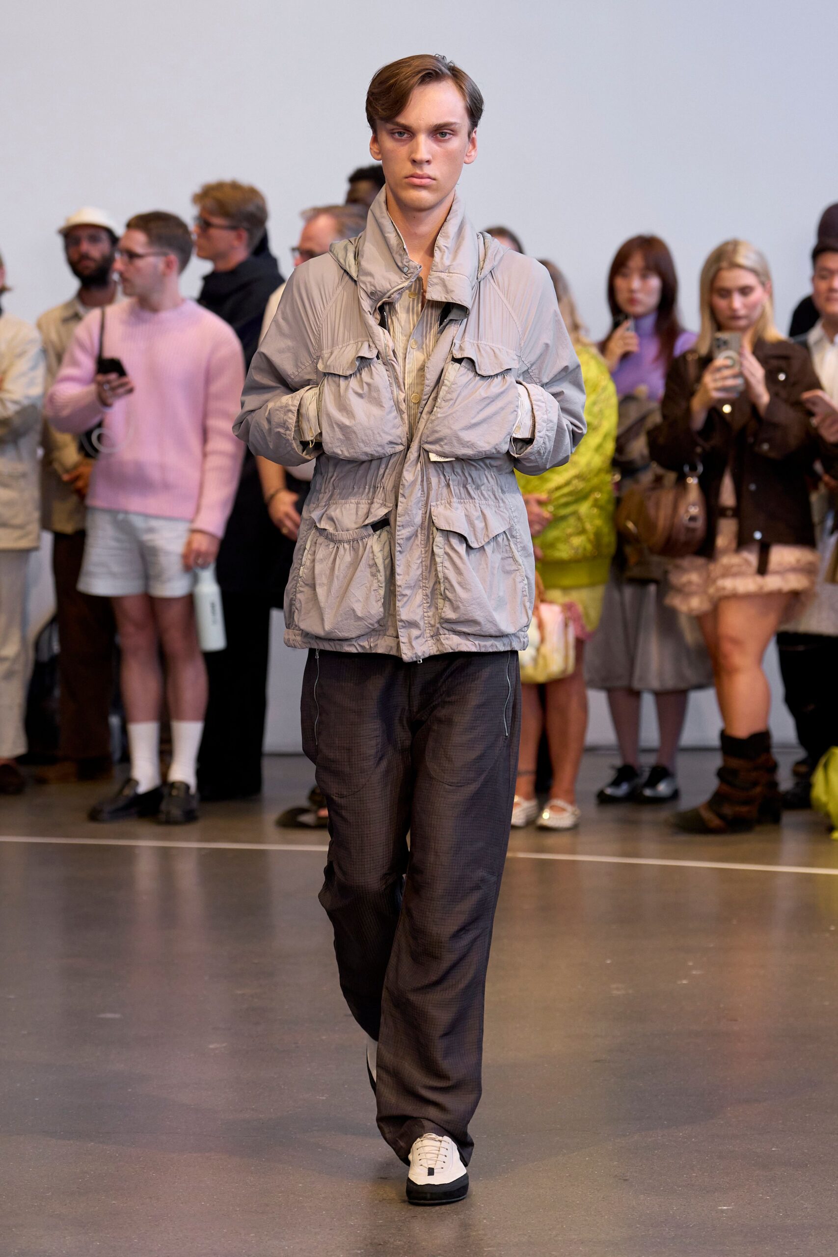 gray jersey long-sleeve collared relaxed zippered jacket