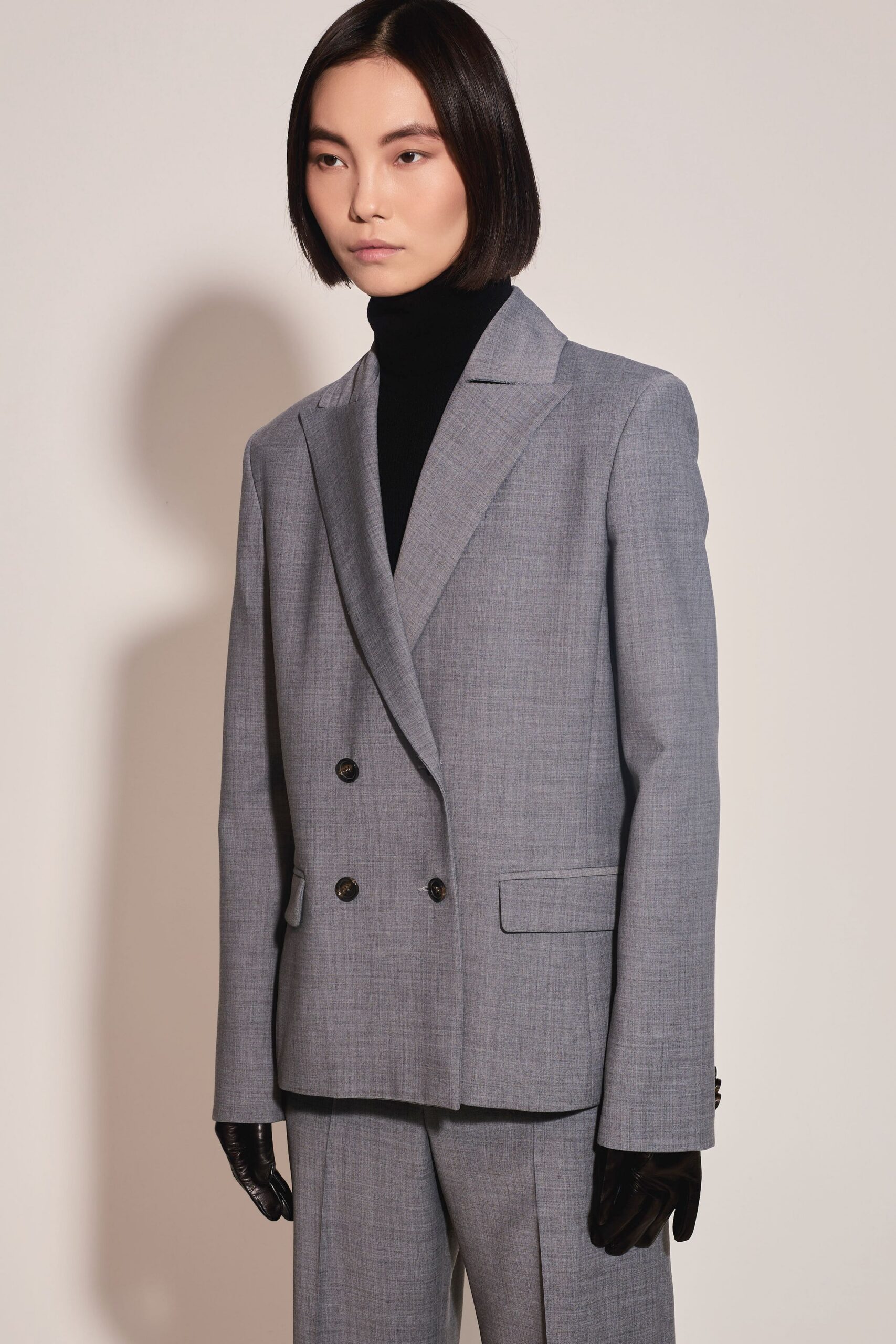 gray wool long-sleeve collared structured blazer