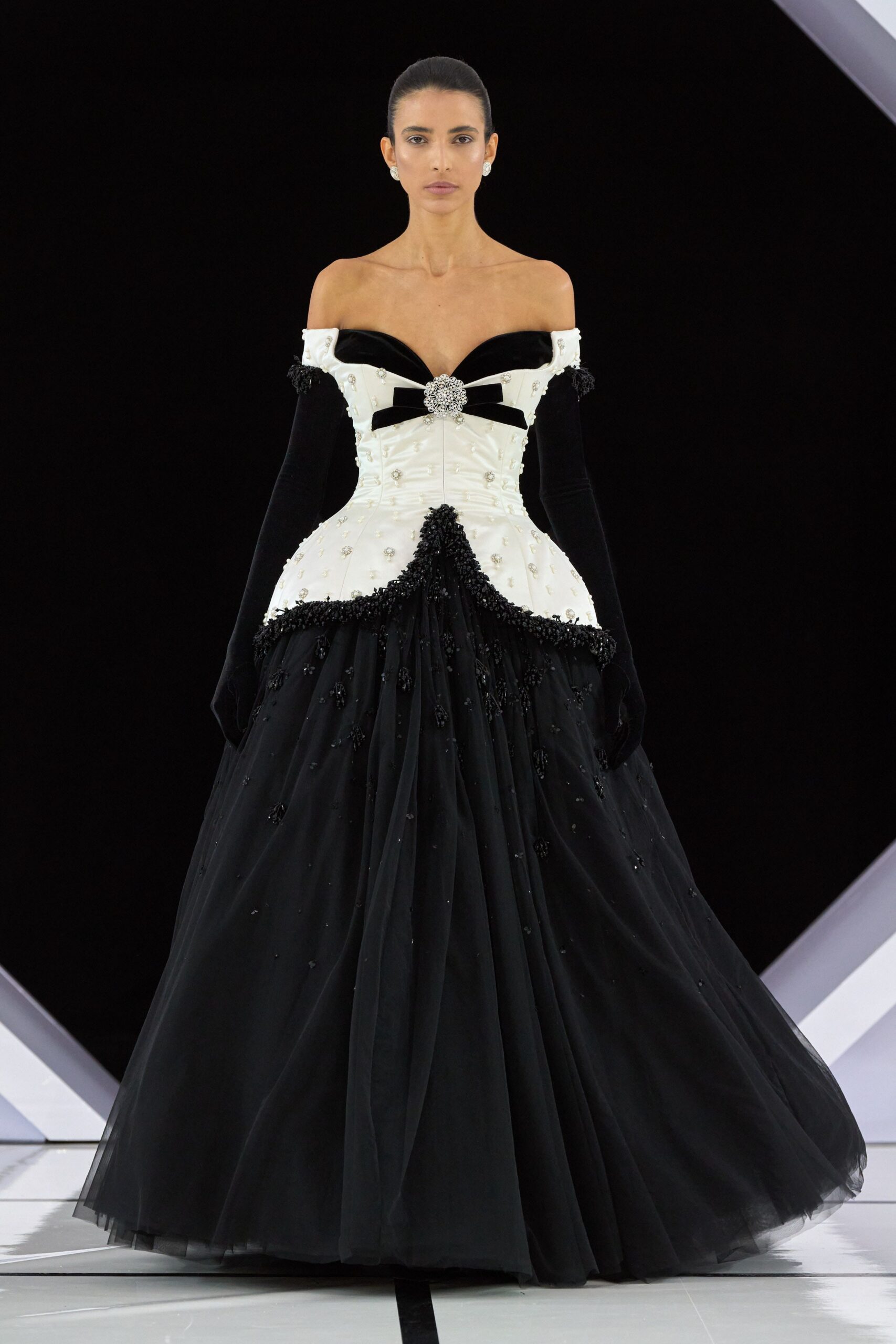 Richard Quinn Fall 2026 Ready-to-Wear Look 12