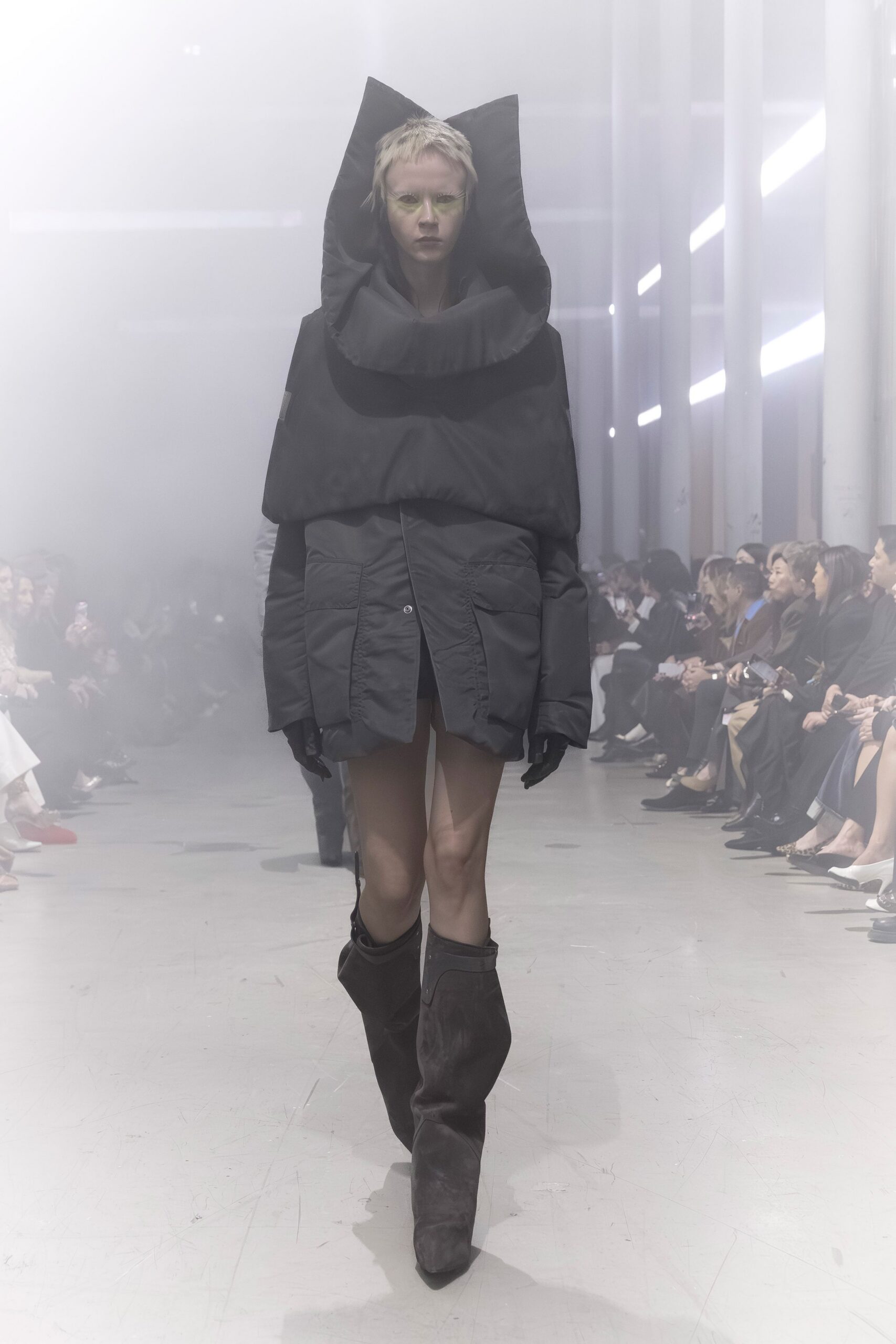 oversized black jacket with shorts