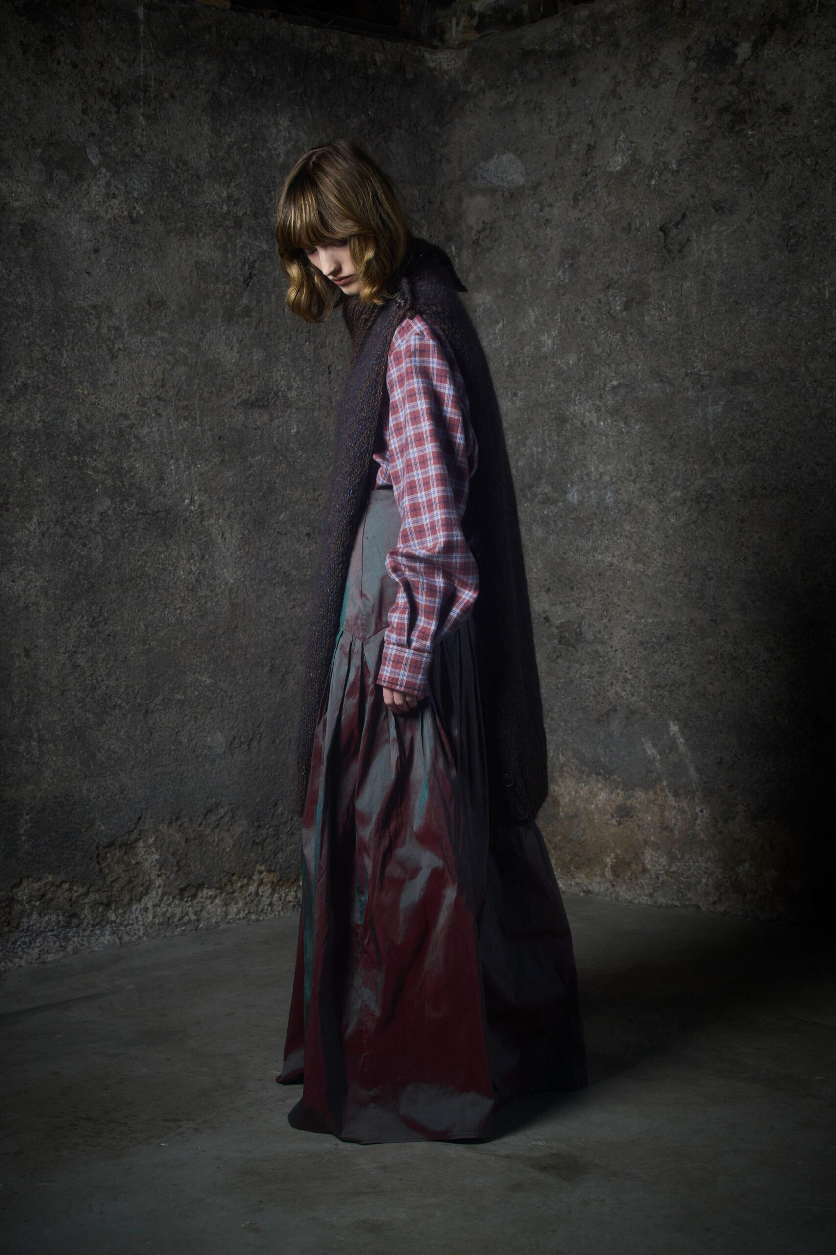 black cotton long-sleeve collared relaxed pleated maxi dress