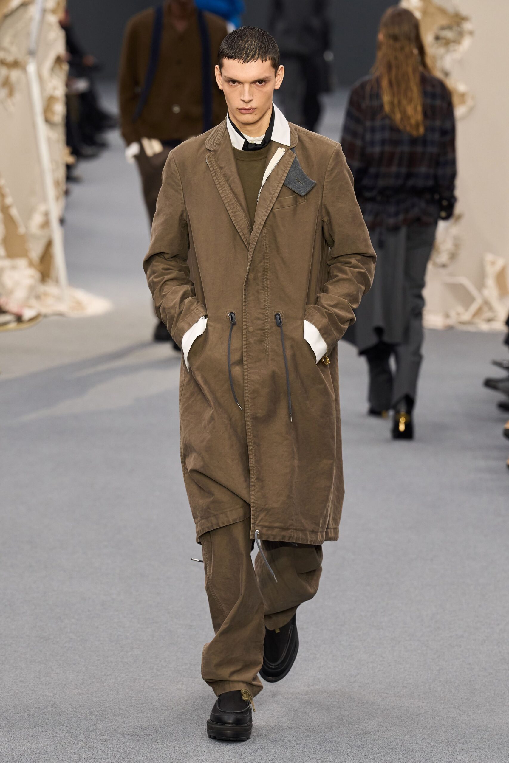 brown cotton long-sleeve collared relaxed zippered midi coat