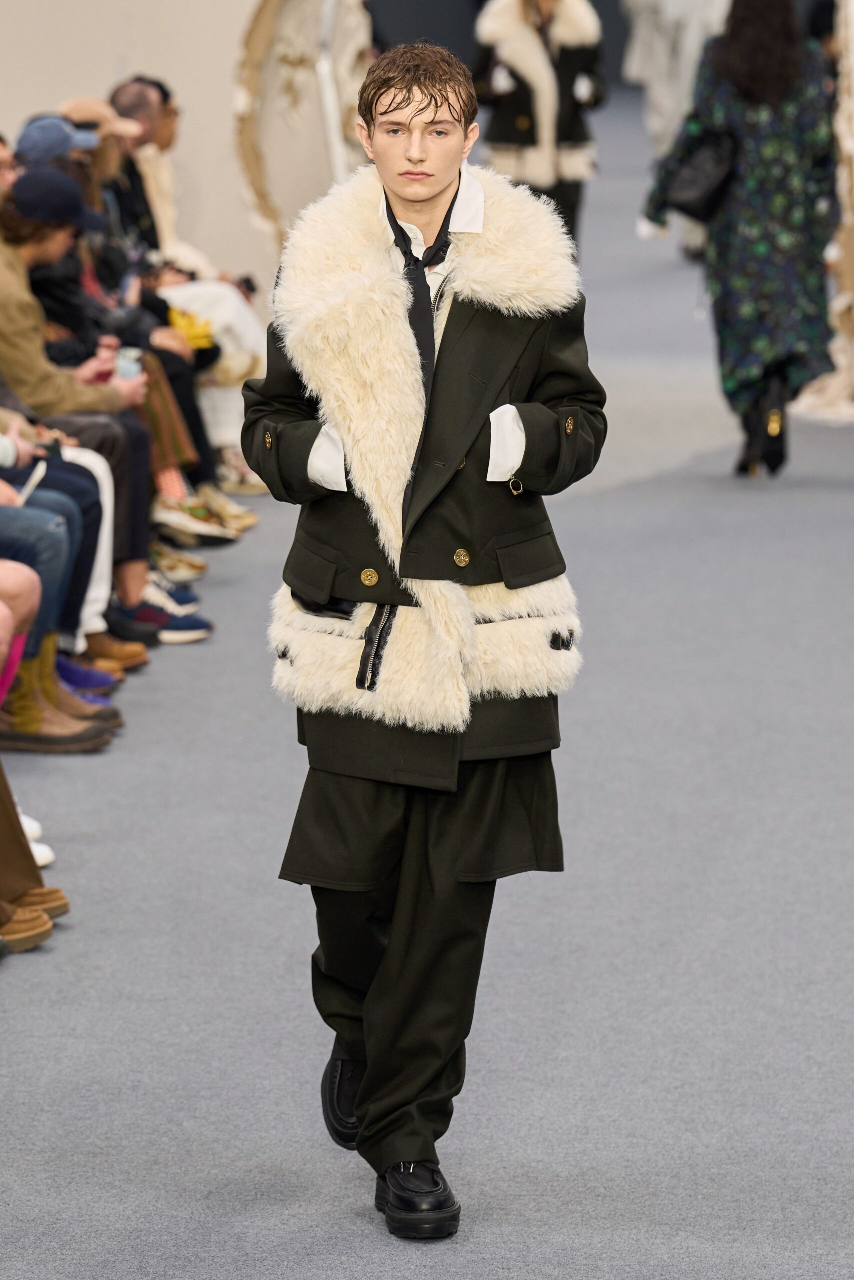 black wool long-sleeve collared relaxed zippered buttoned coat