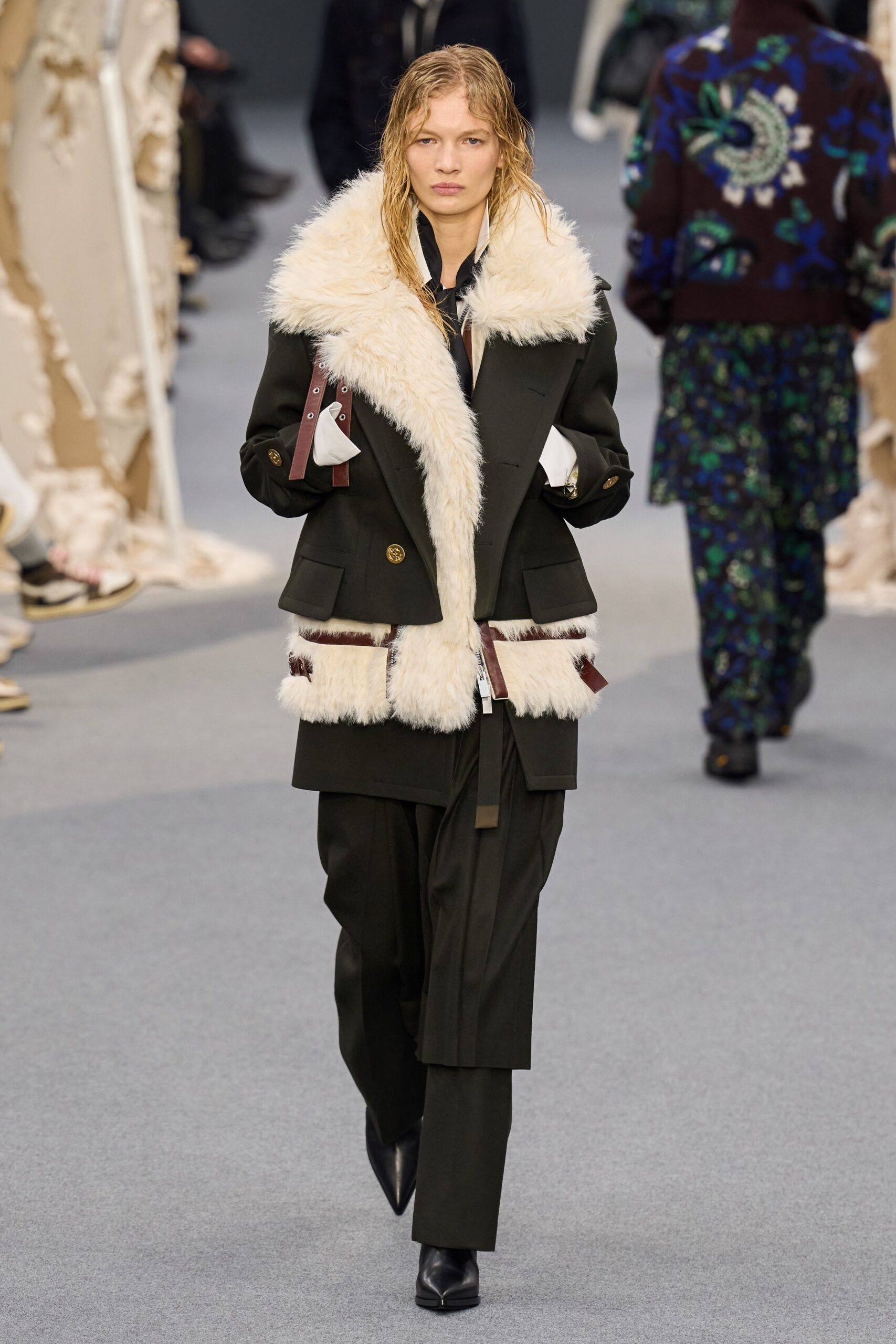 black wool long-sleeve collared fitted buttoned layered coat