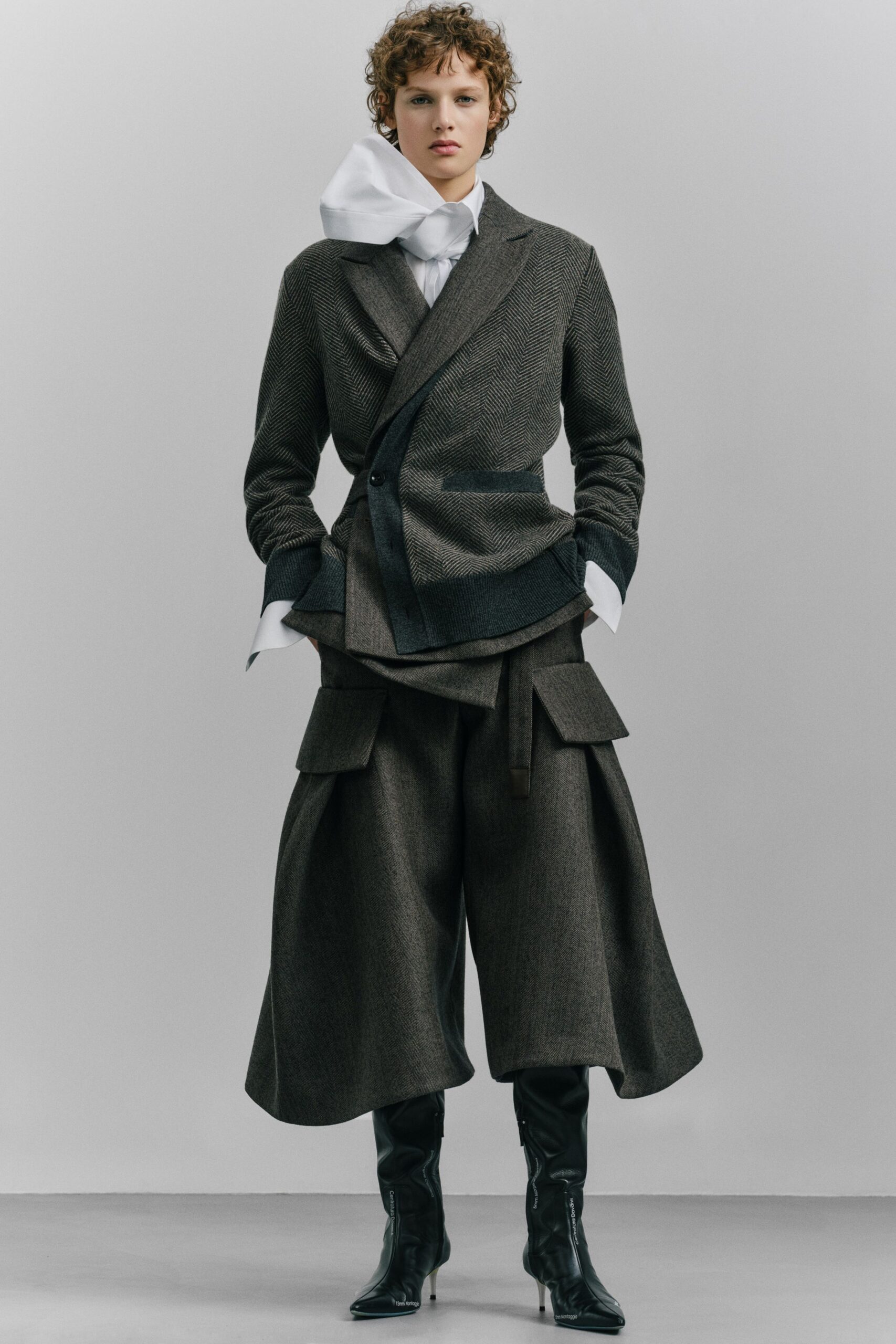 Sacai Fall 2026 Ready-to-Wear Look 18