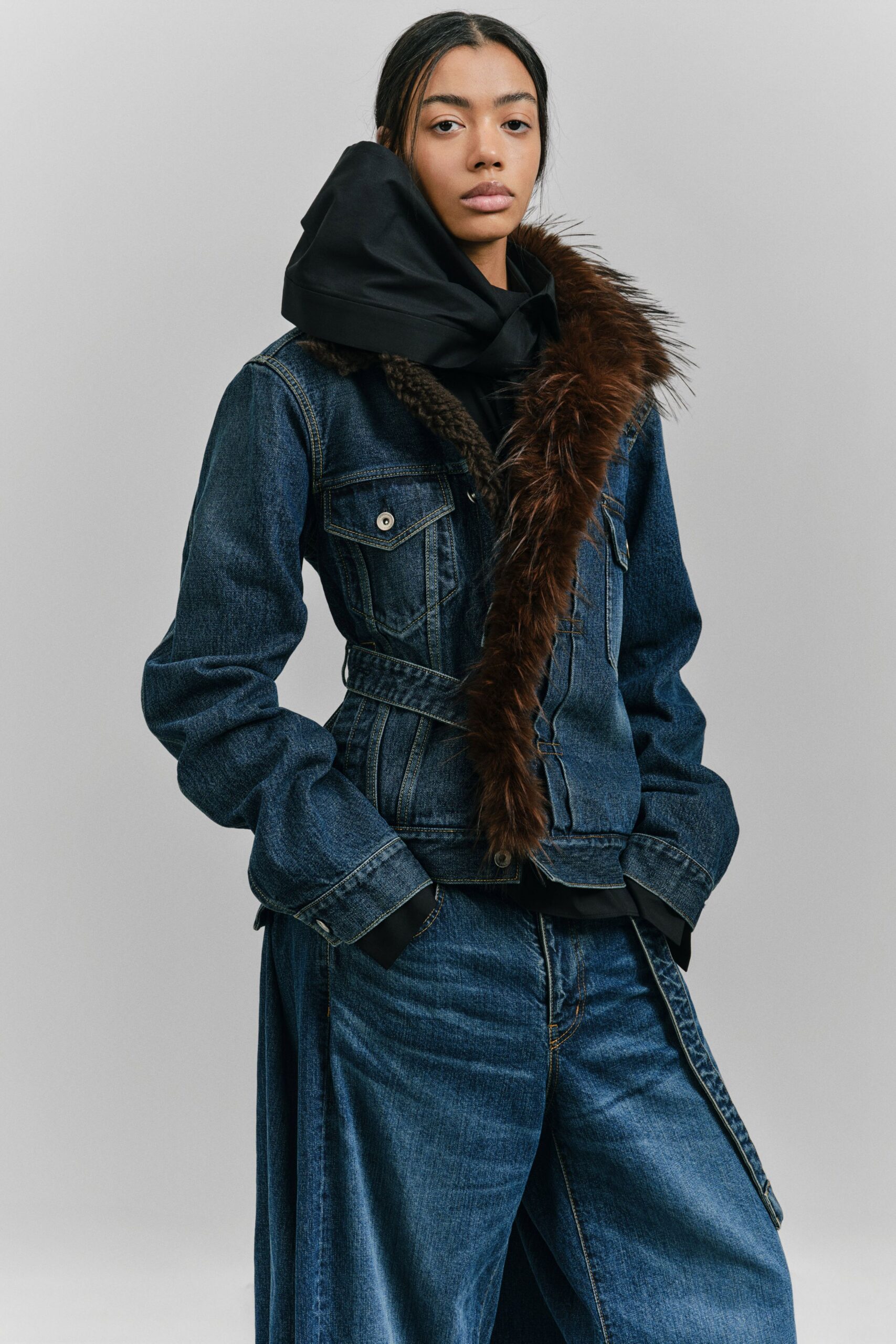 blue denim long-sleeve collared relaxed buttoned jacket