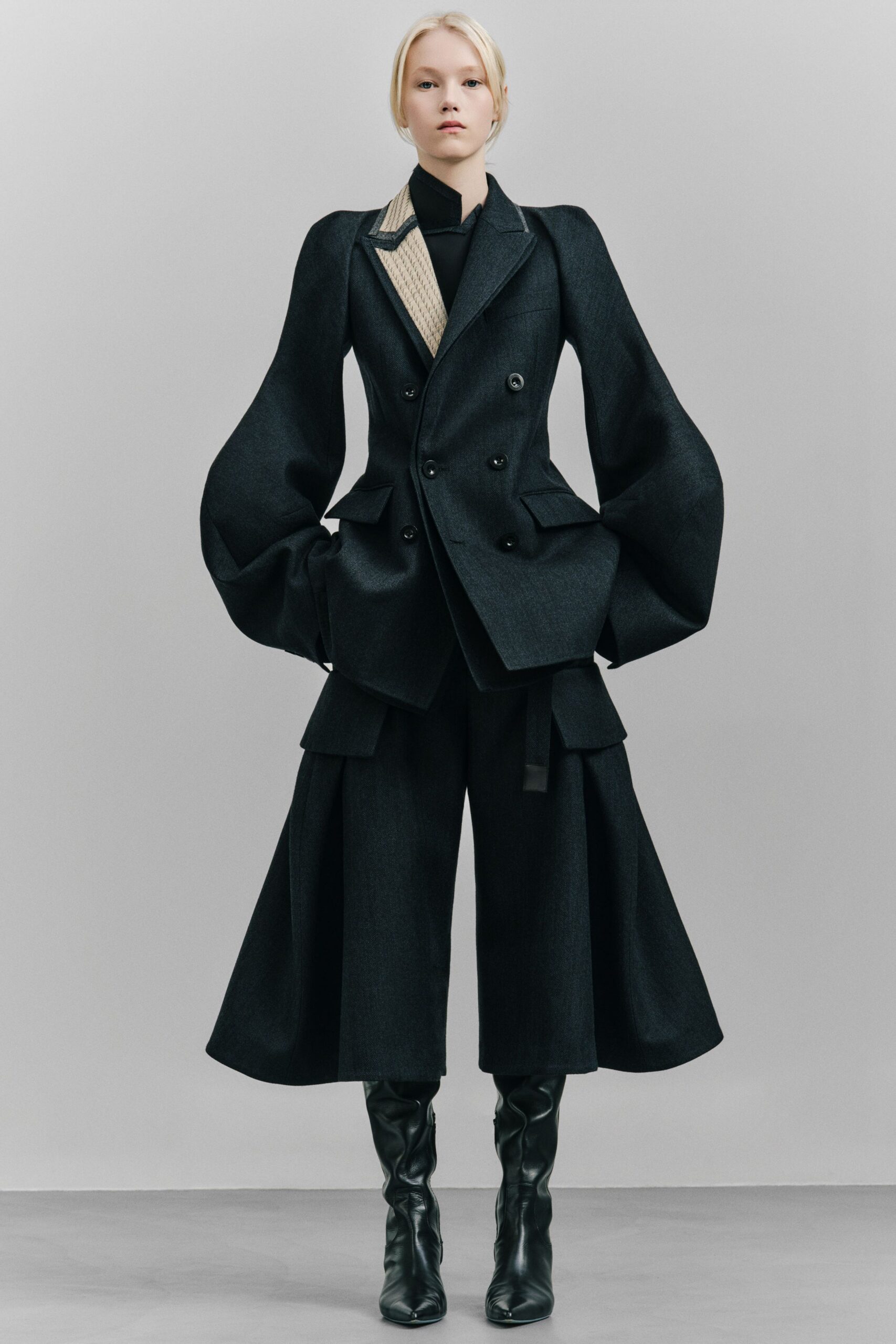 Sacai Fall 2026 Ready-to-Wear Look 31