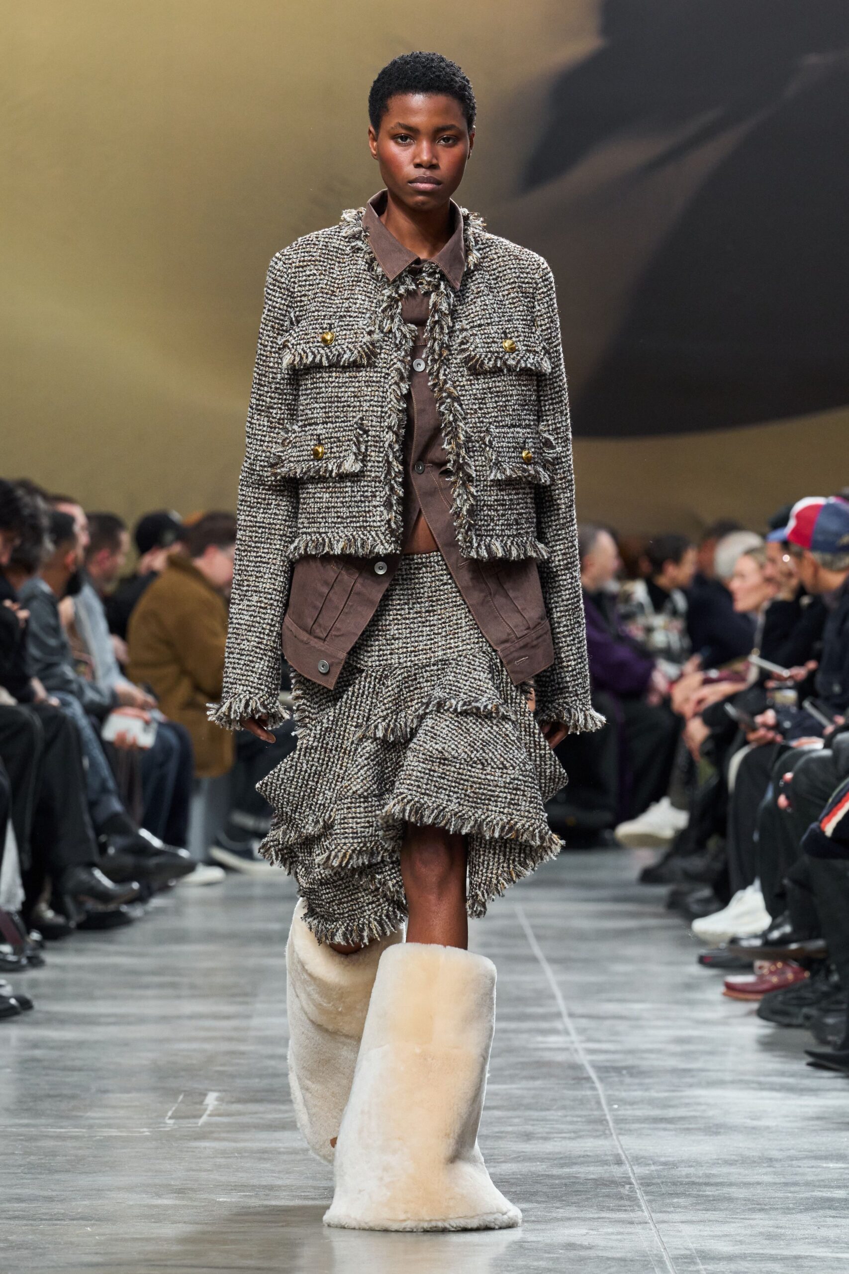 brown tweed long-sleeve collared fitted buttoned fringed jacket