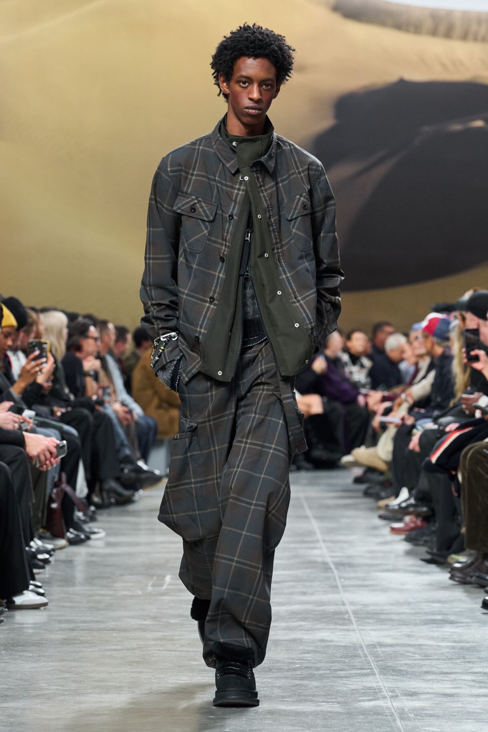 black cotton long-sleeve collared relaxed checked jacket