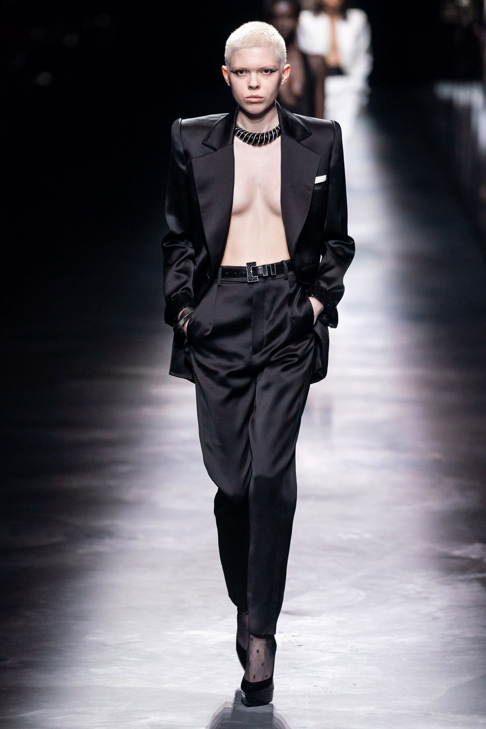 black silk long-sleeve collared tailored buttoned suit
