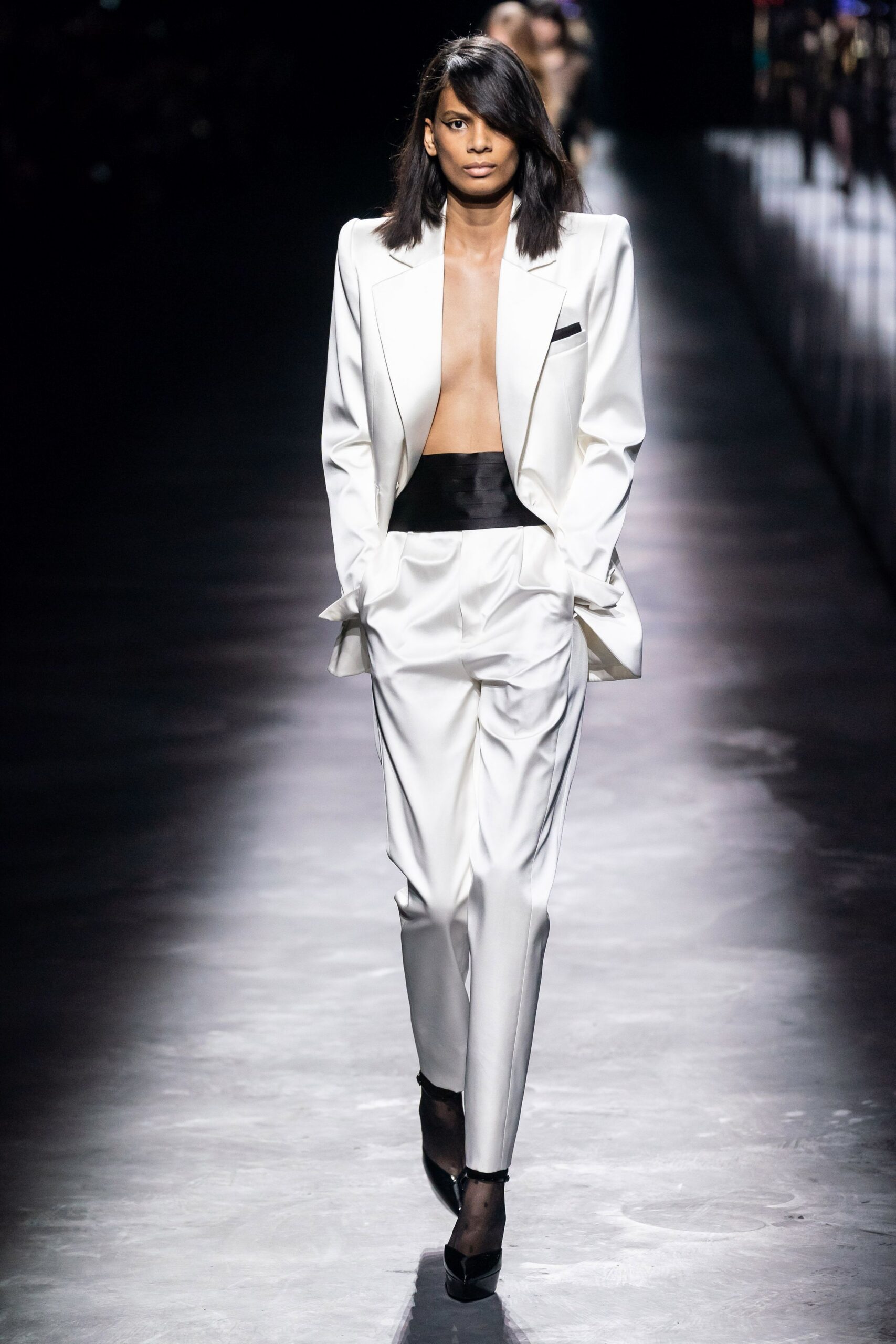 white silk long-sleeve collared tailored buttoned suit