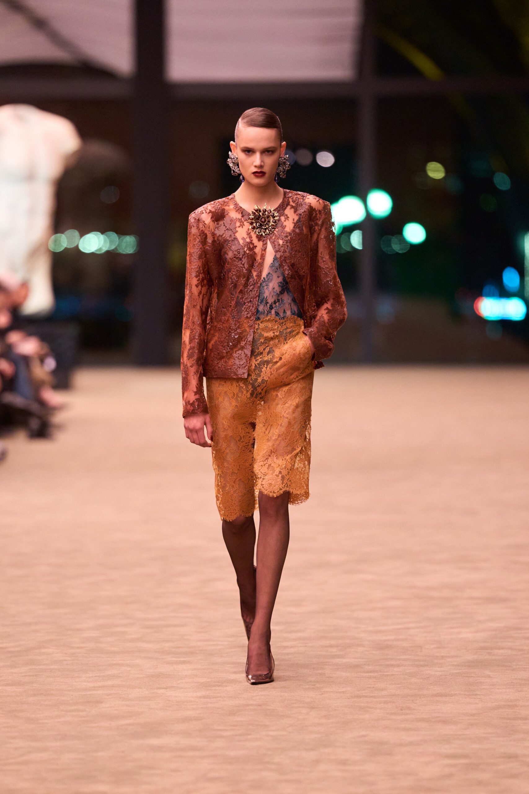 brown lace long-sleeve collared fitted embroidered blazer