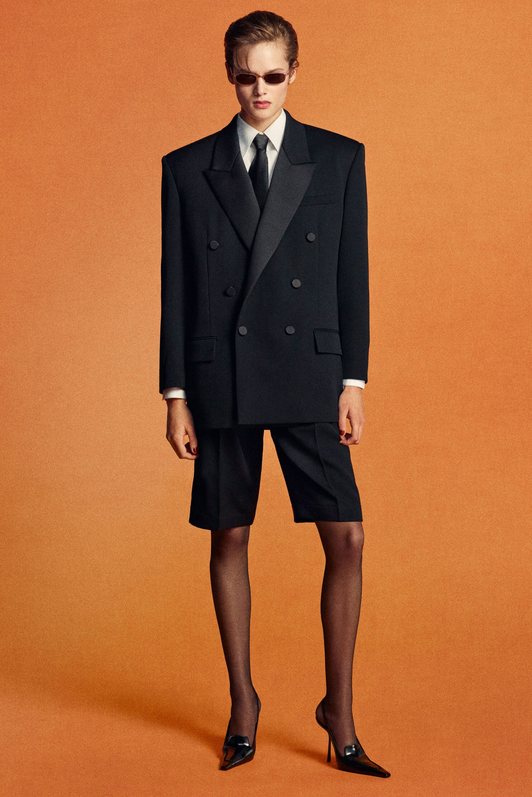 black wool long-sleeve collared structured blazer