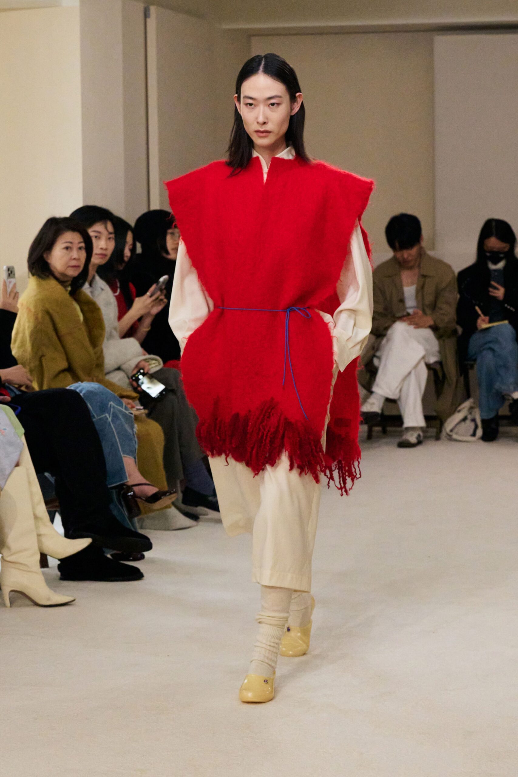 red wool sleeveless relaxed fringed poncho
