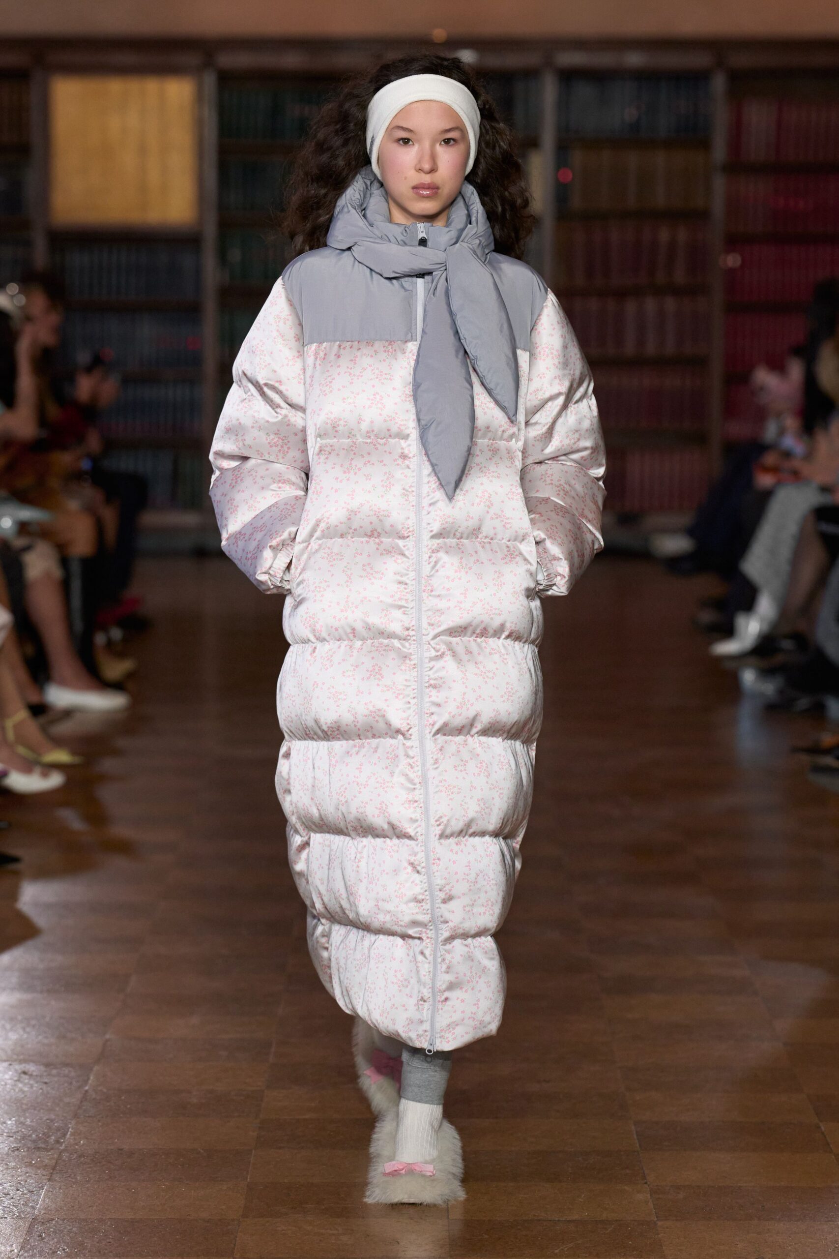 pink faux-fur long-sleeve collared relaxed padded maxi coat