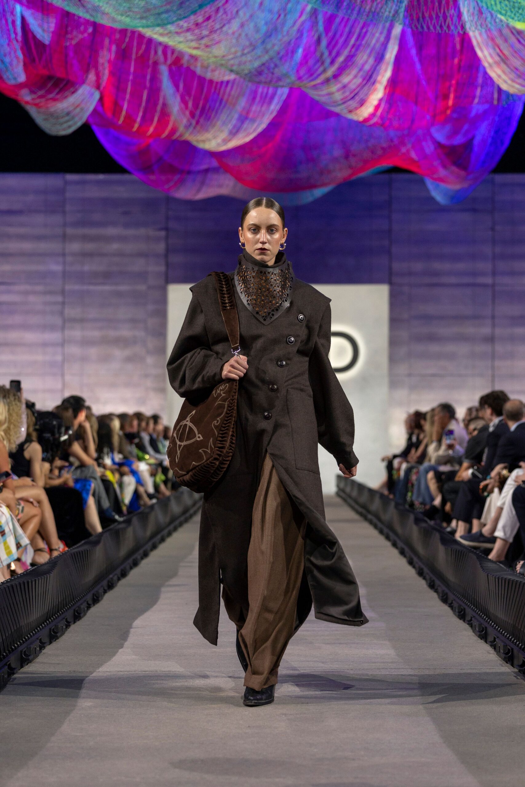 brown wool long-sleeve collared fitted buttoned coat