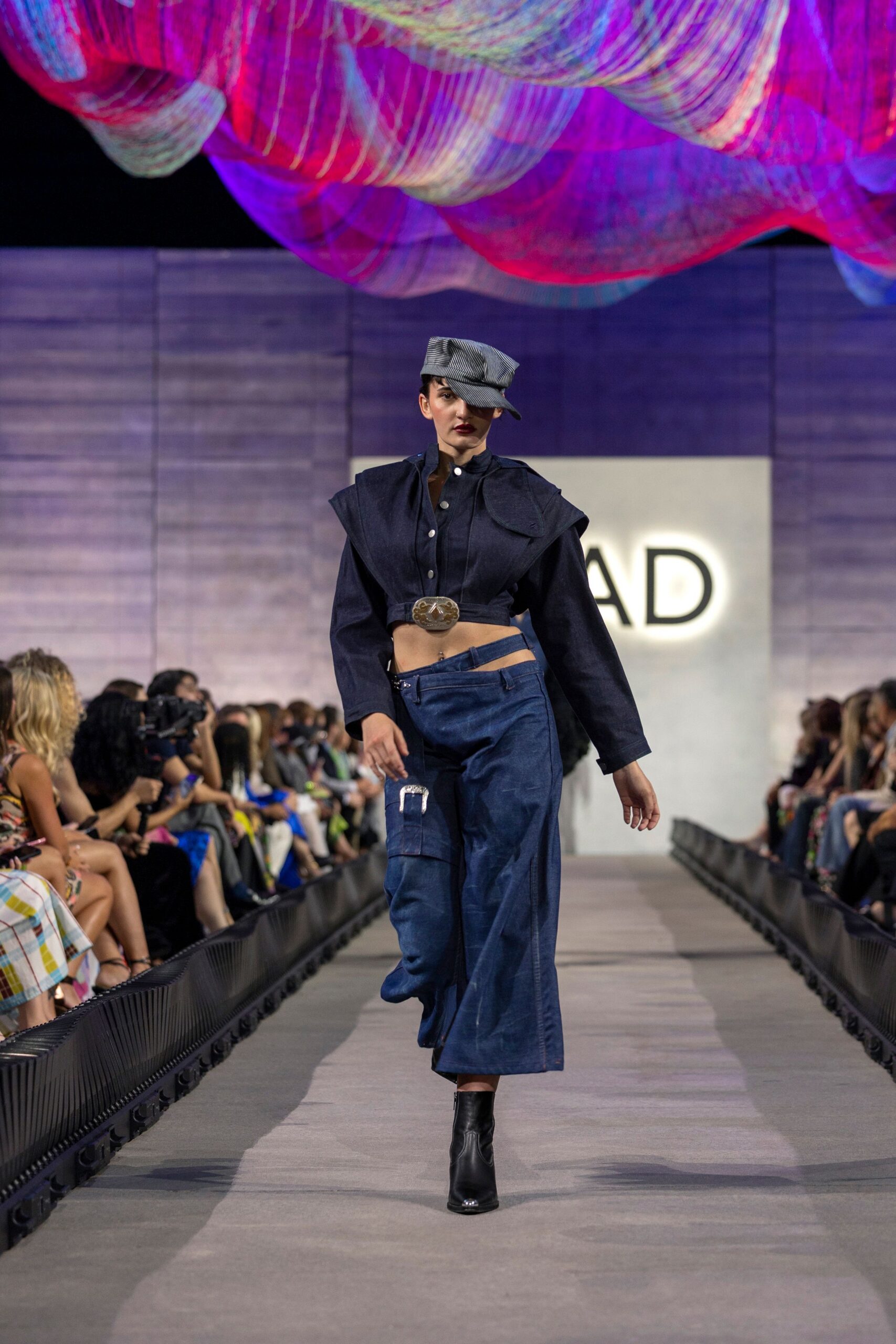 blue denim long-sleeve collared fitted buttoned fringed jacket