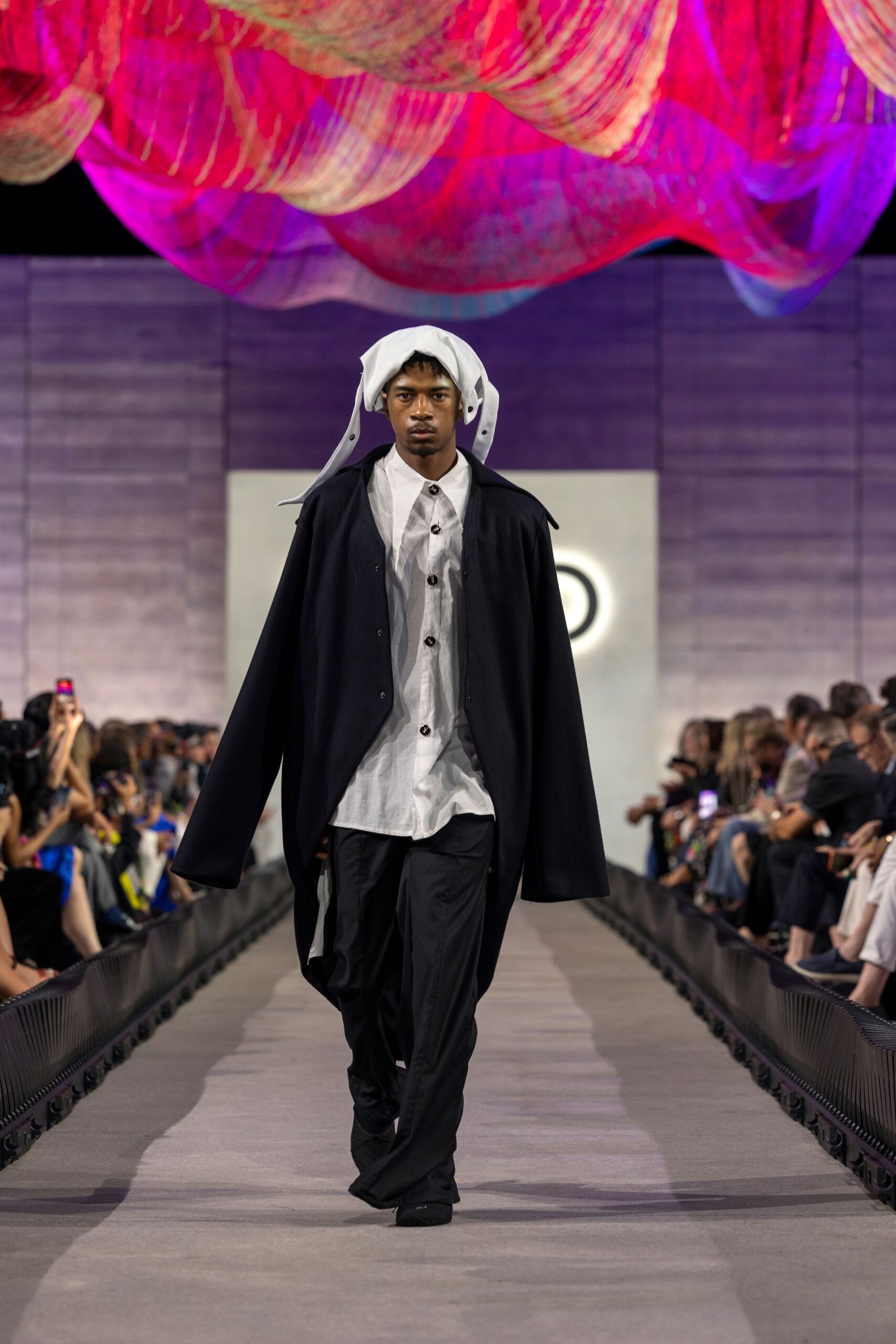 oversized black coat with white shirt