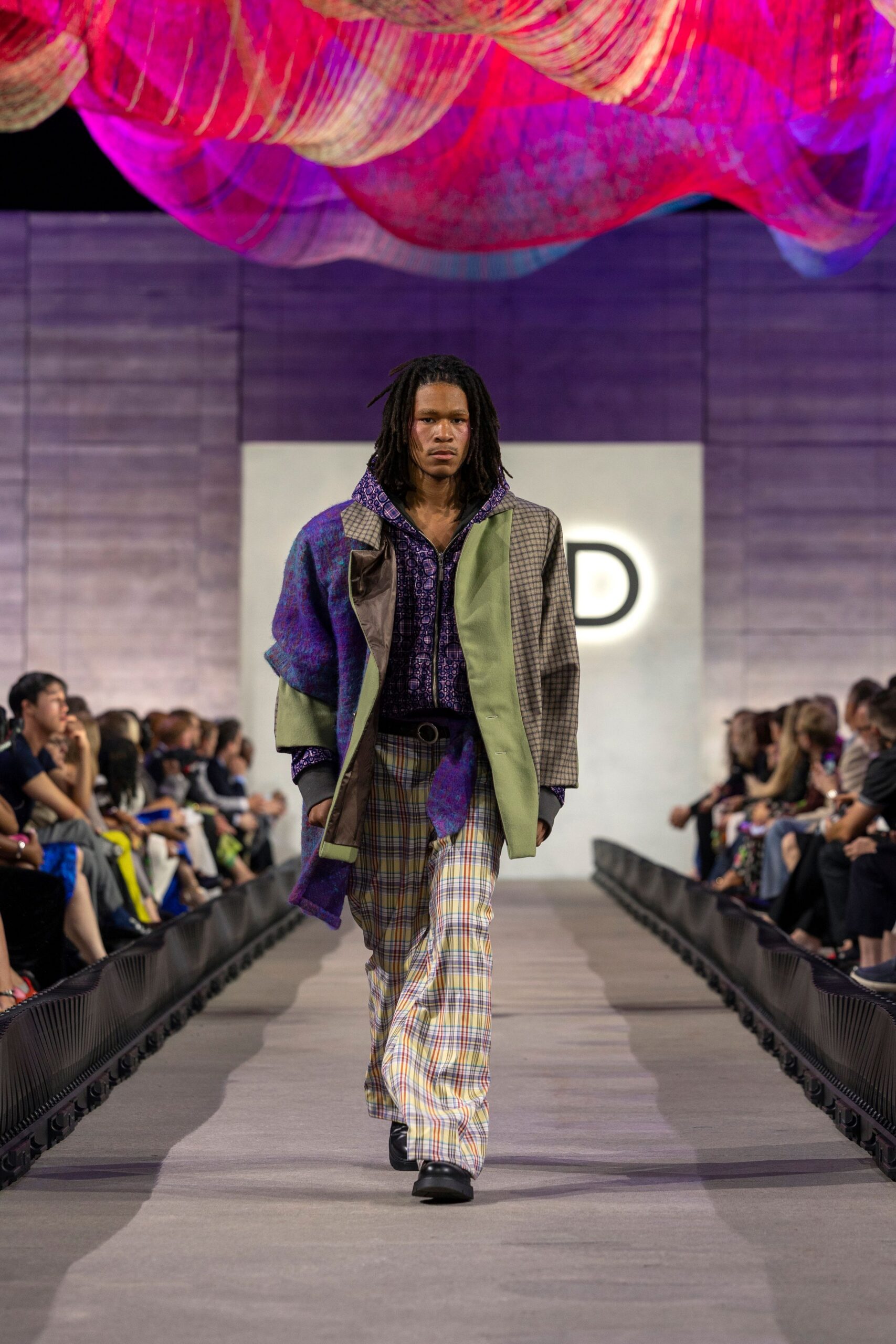 purple cotton long-sleeve collared fitted printed shirt