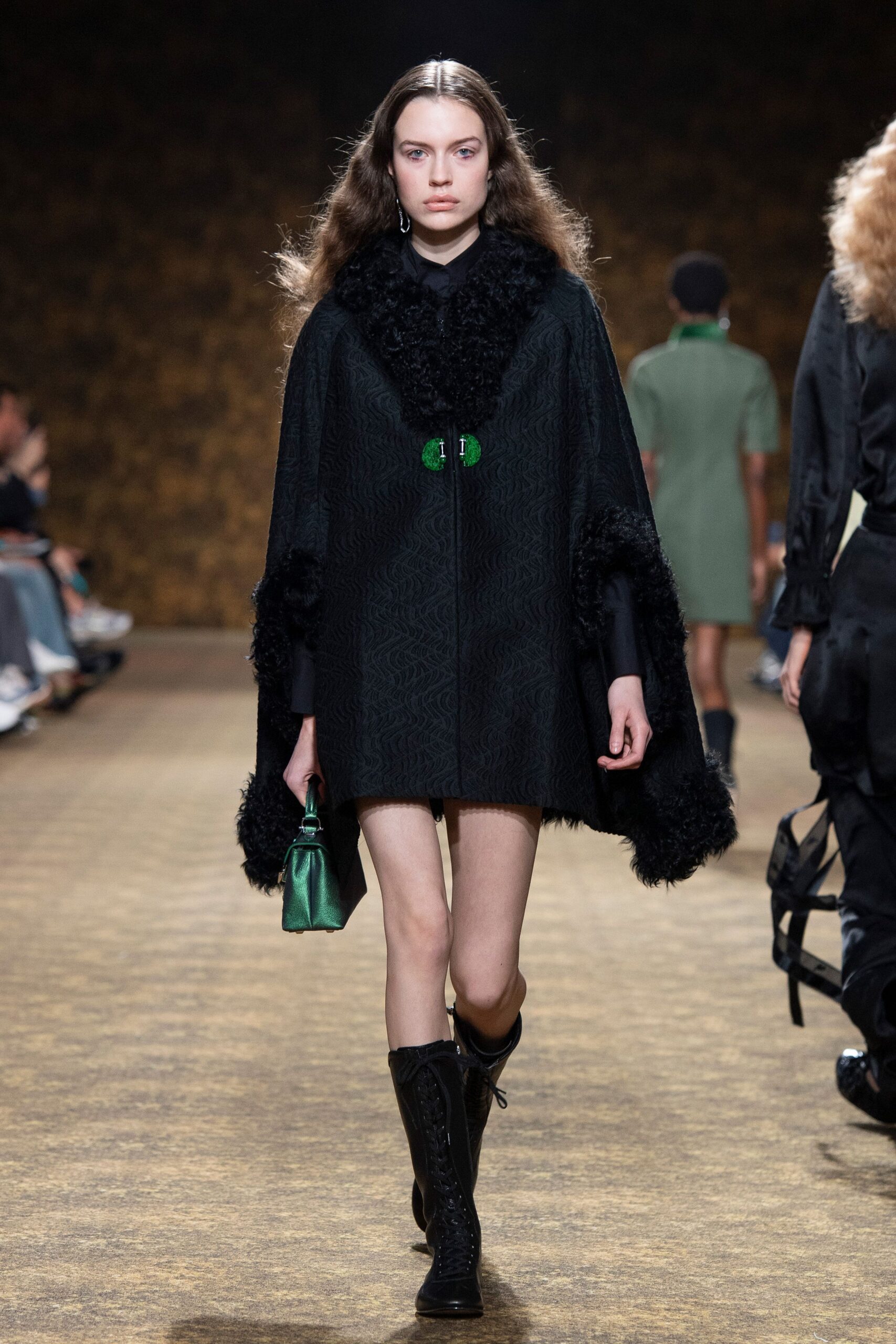 Shiatzy Chen Fall 2026 Ready-to-Wear Look 32
