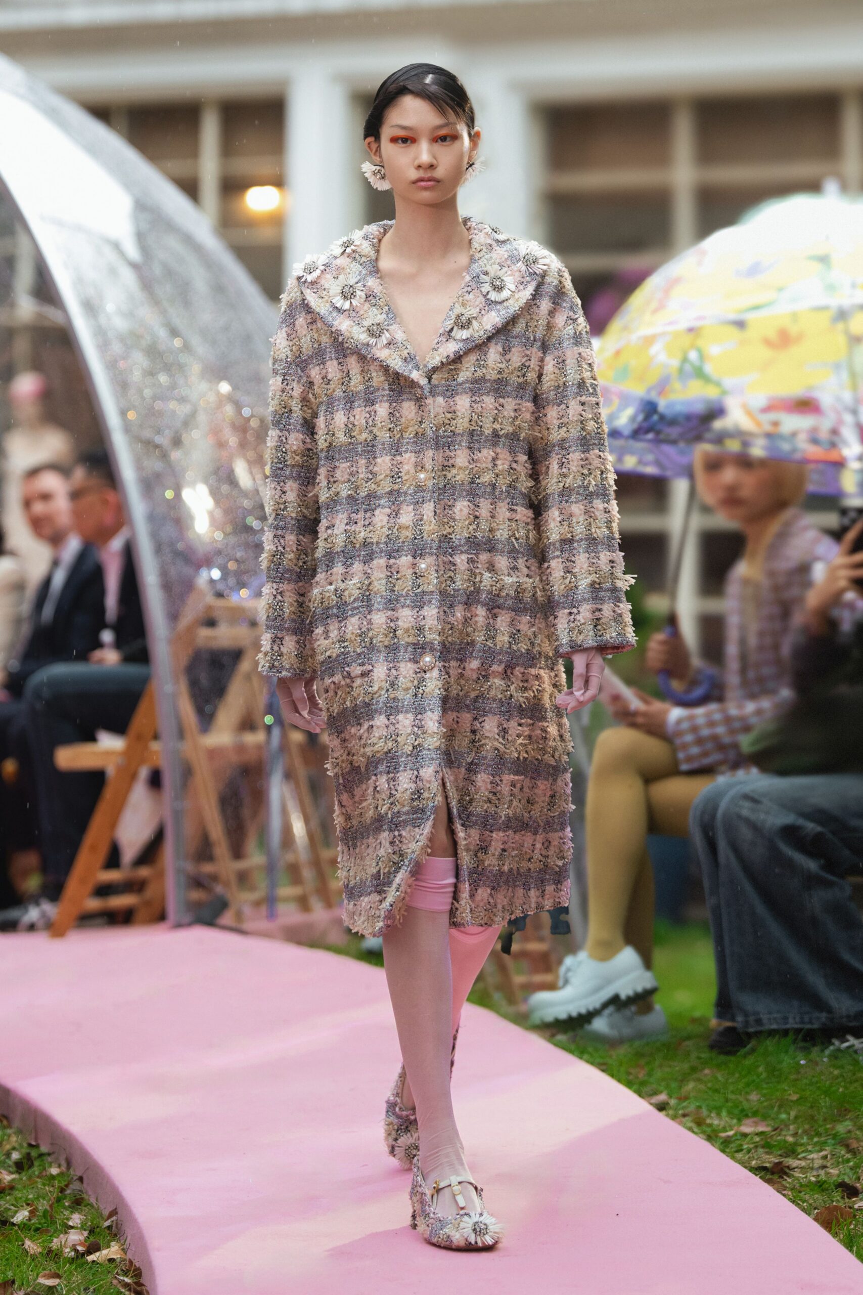 pink tweed long-sleeve collared relaxed buttoned layered coat
