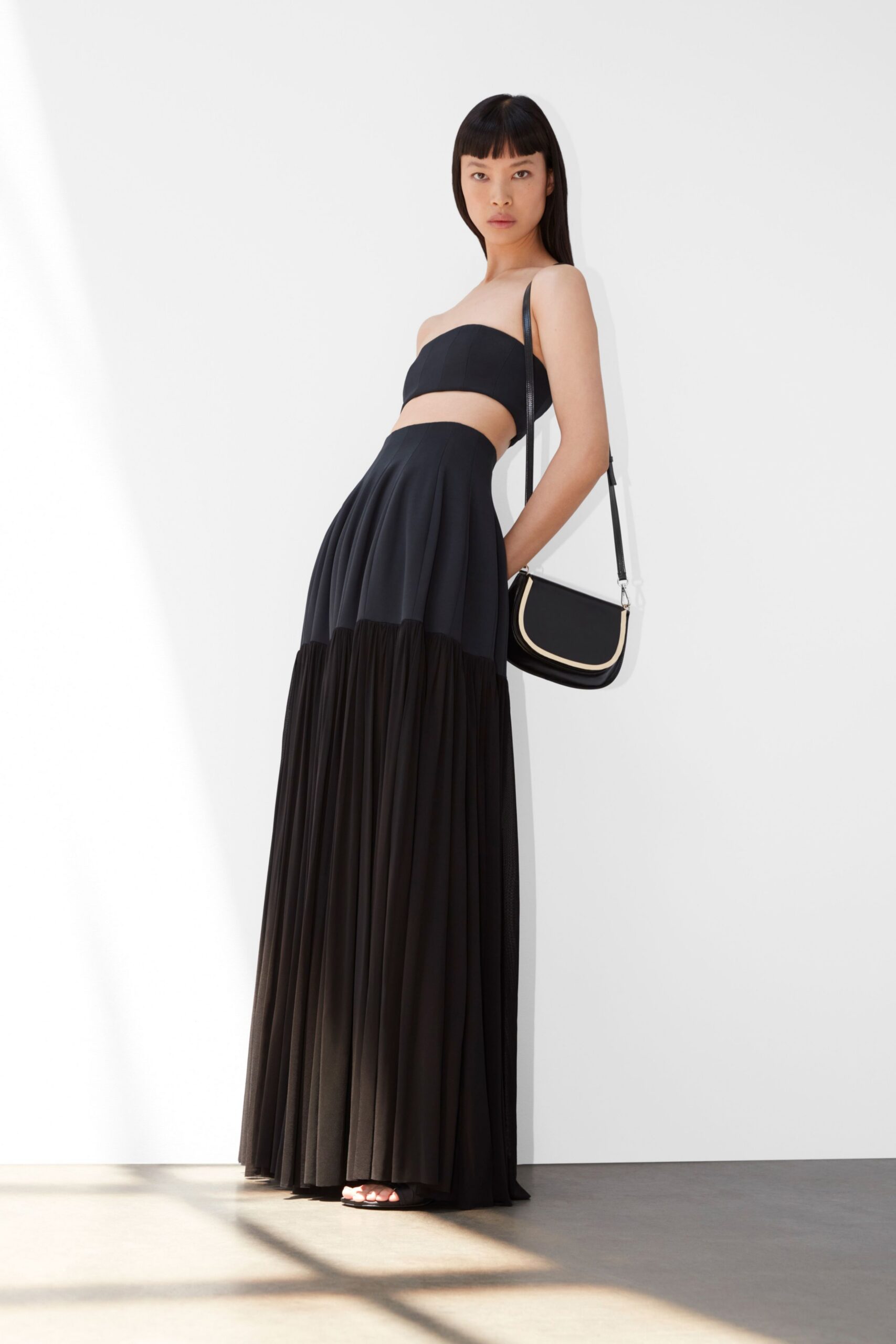 black cotton sleeveless cutout fitted pleated maxi dress