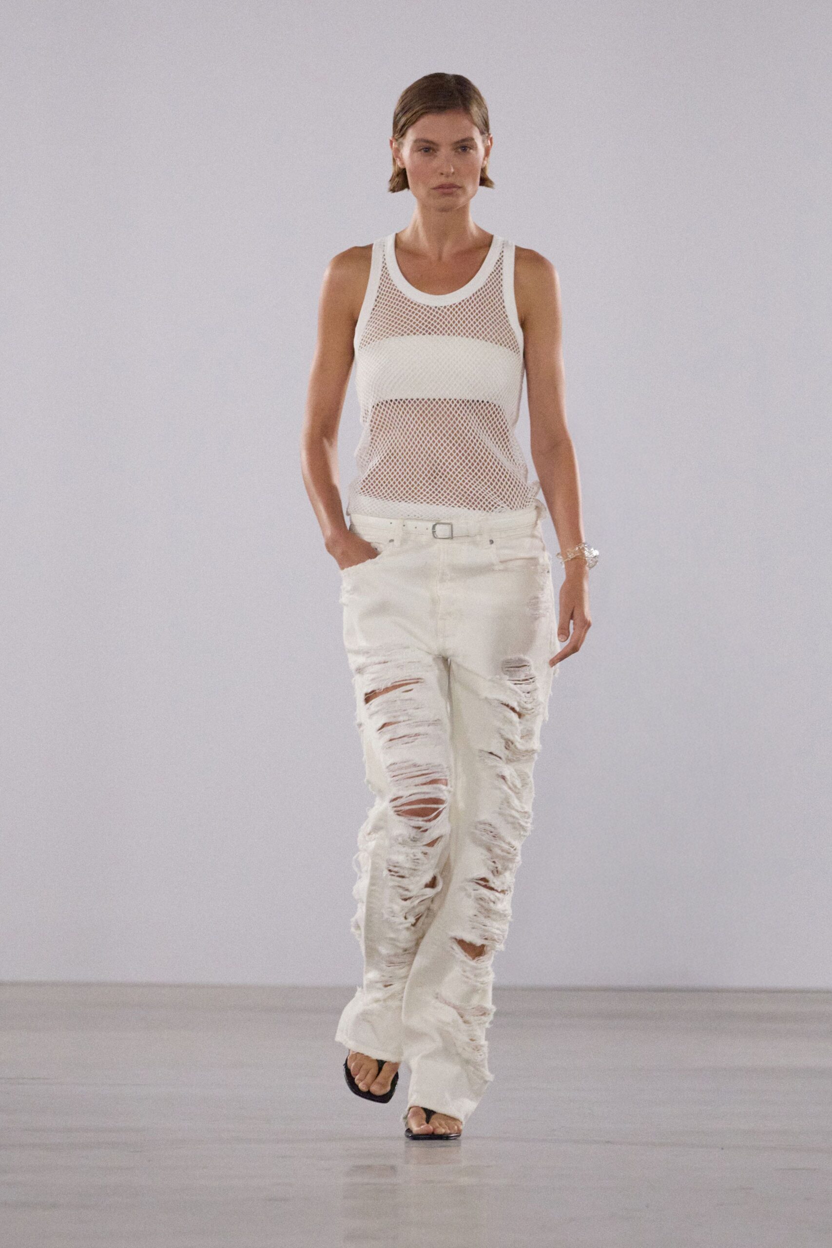 white mesh sleeveless high-neck fitted textured tank-top