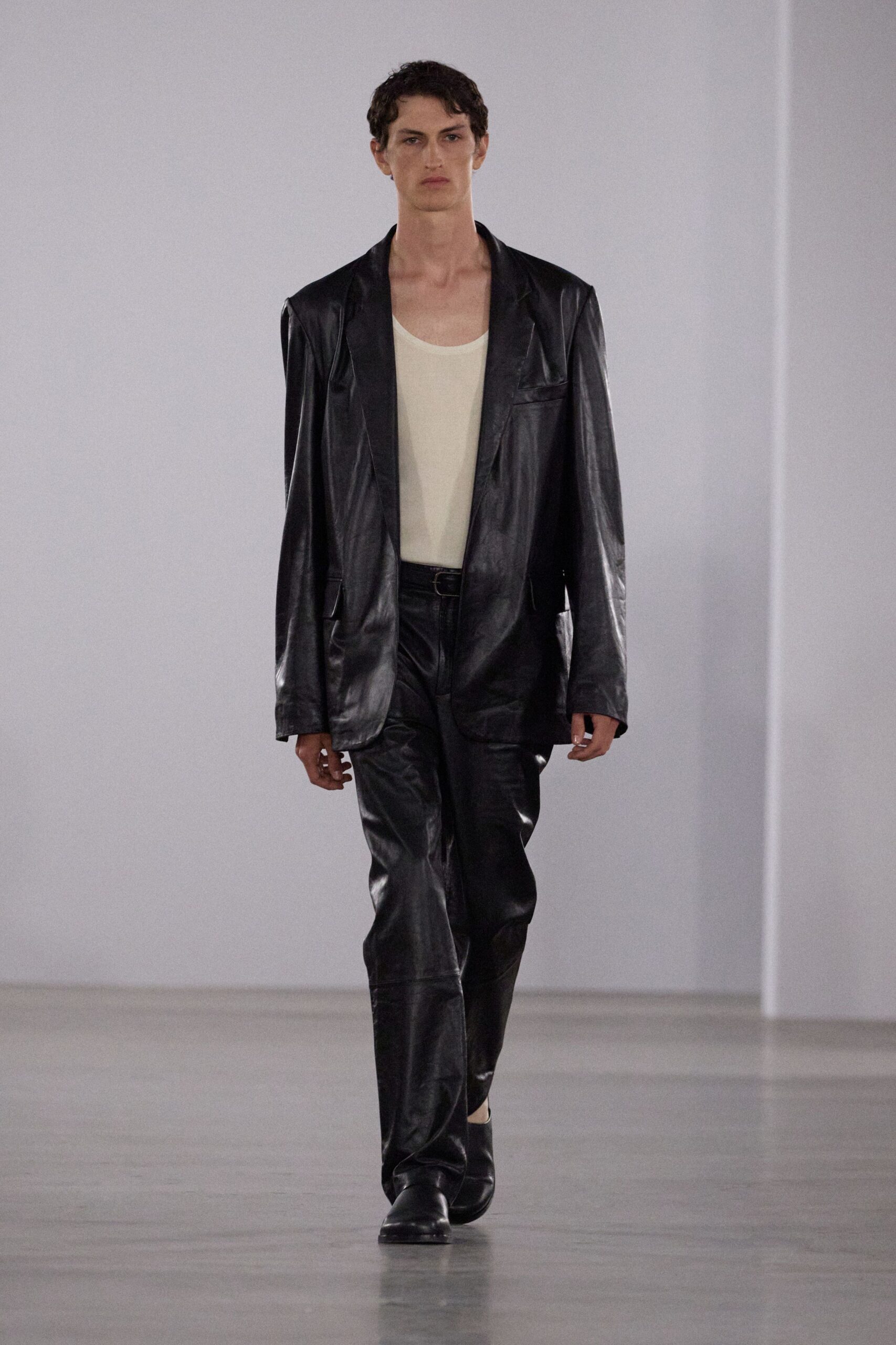 black leather slim straight-leg pants