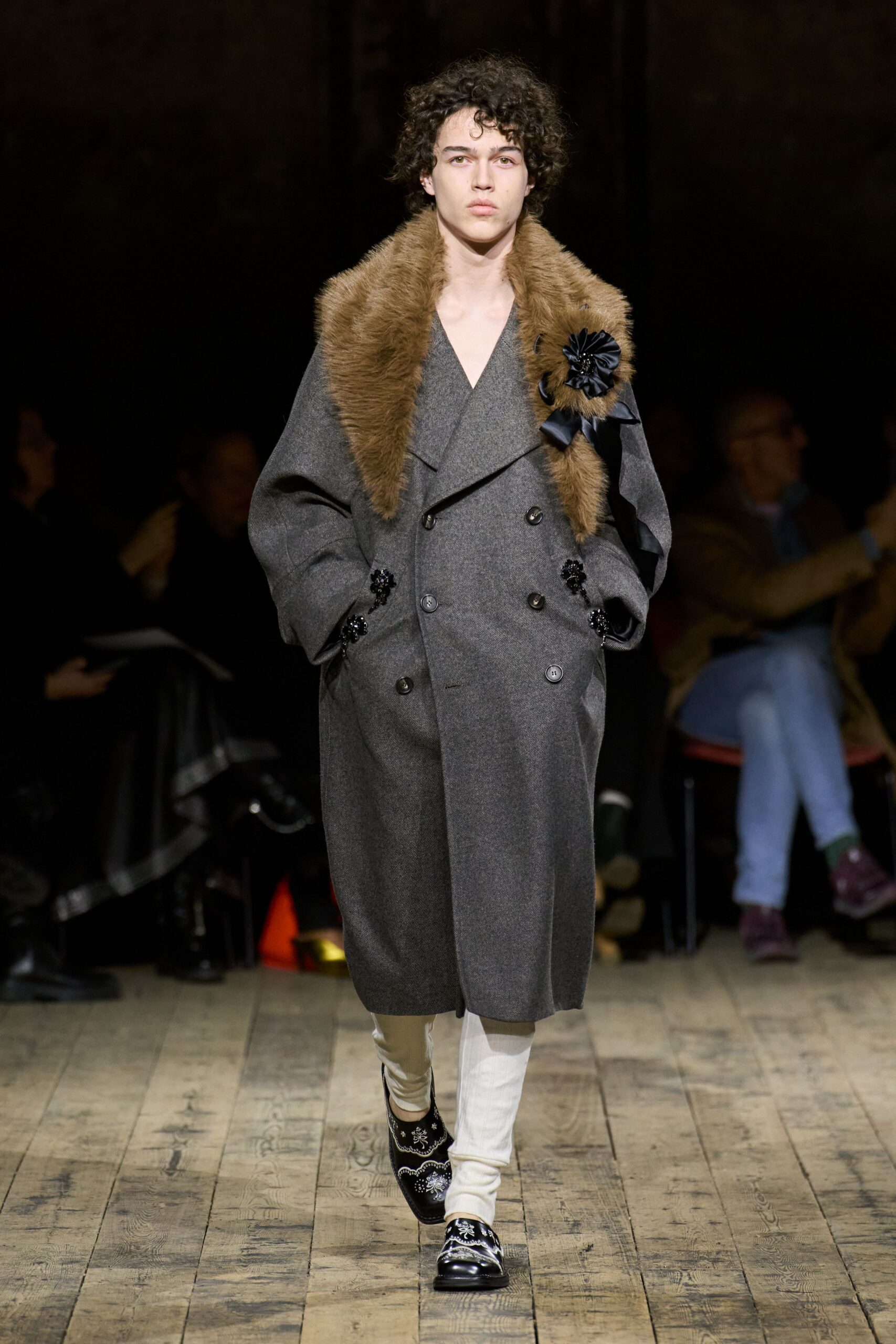 gray wool long-sleeve v-neck relaxed fringed embroidered coat