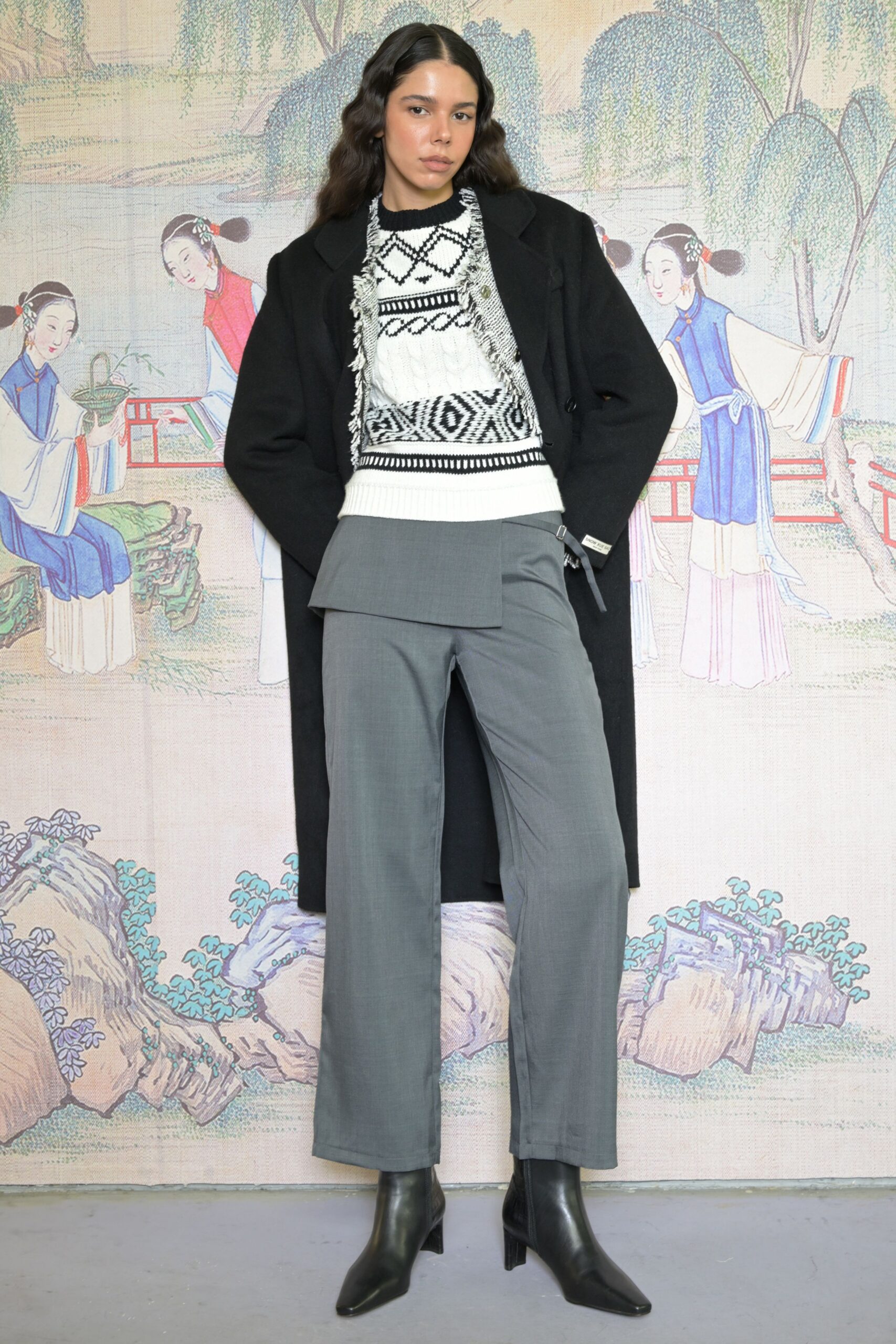 white cotton long-sleeve high-neck fitted printed sweater