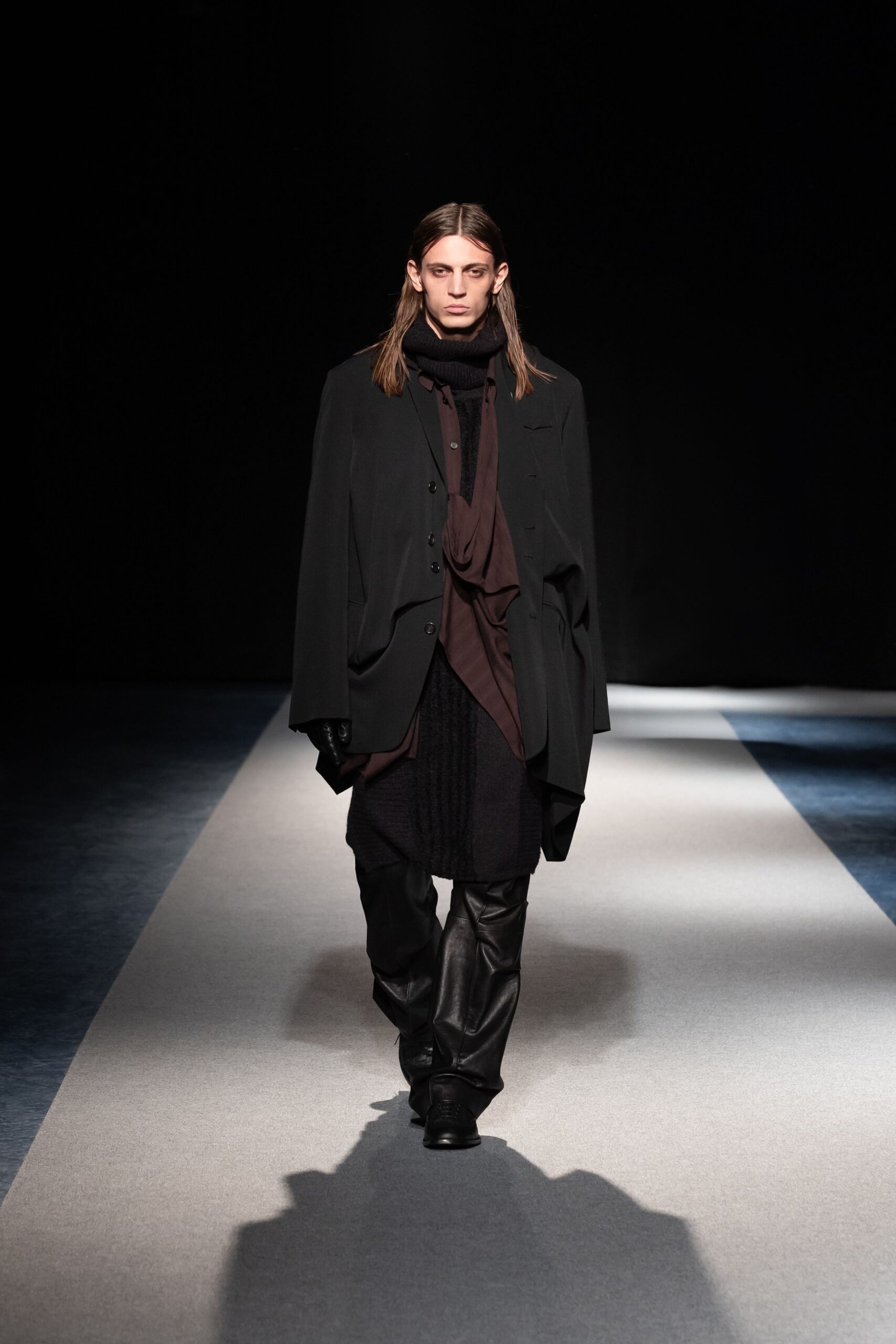 black wool long-sleeve collared oversized buttoned coat
