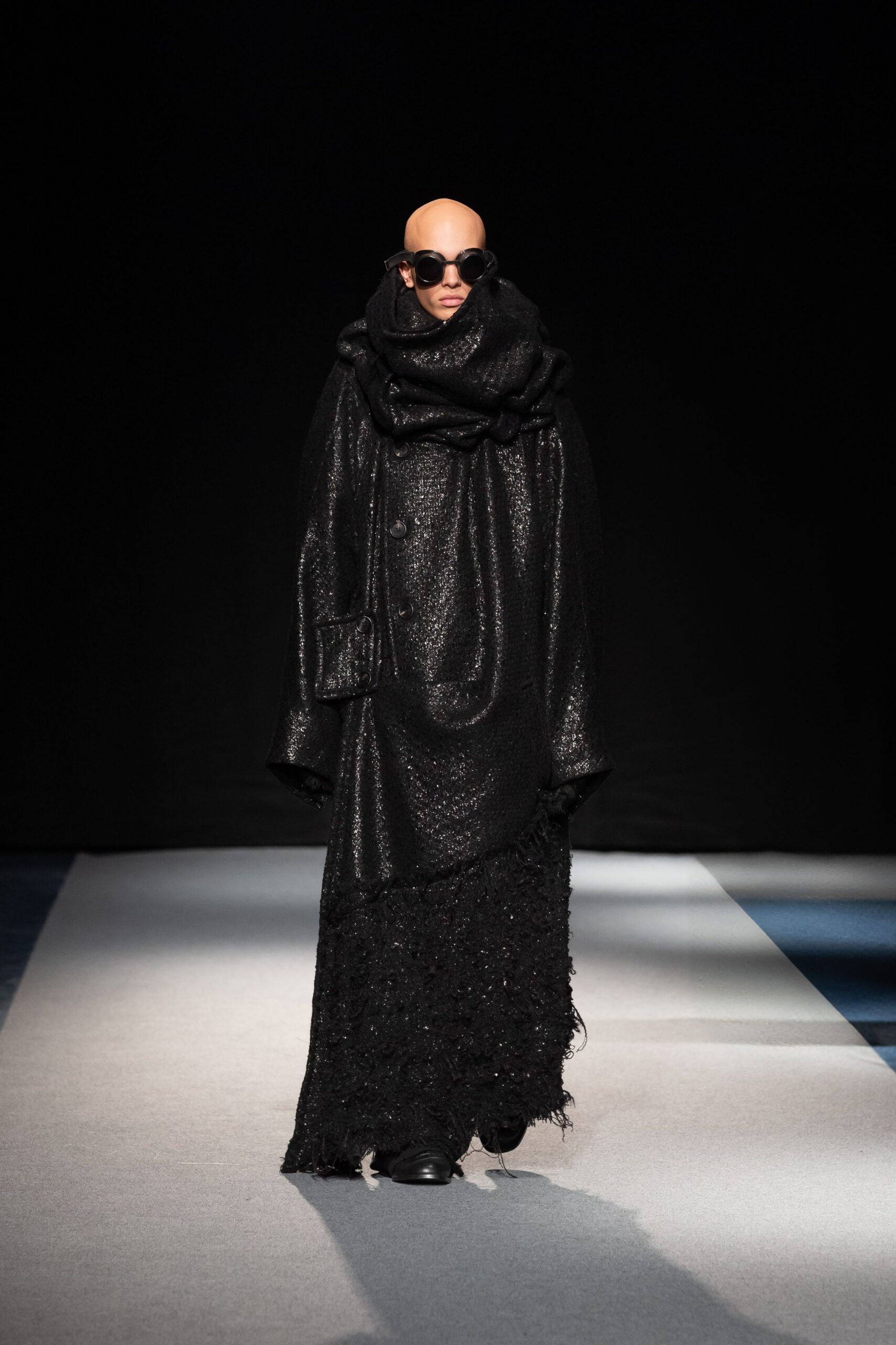black wool relaxed textured scarf