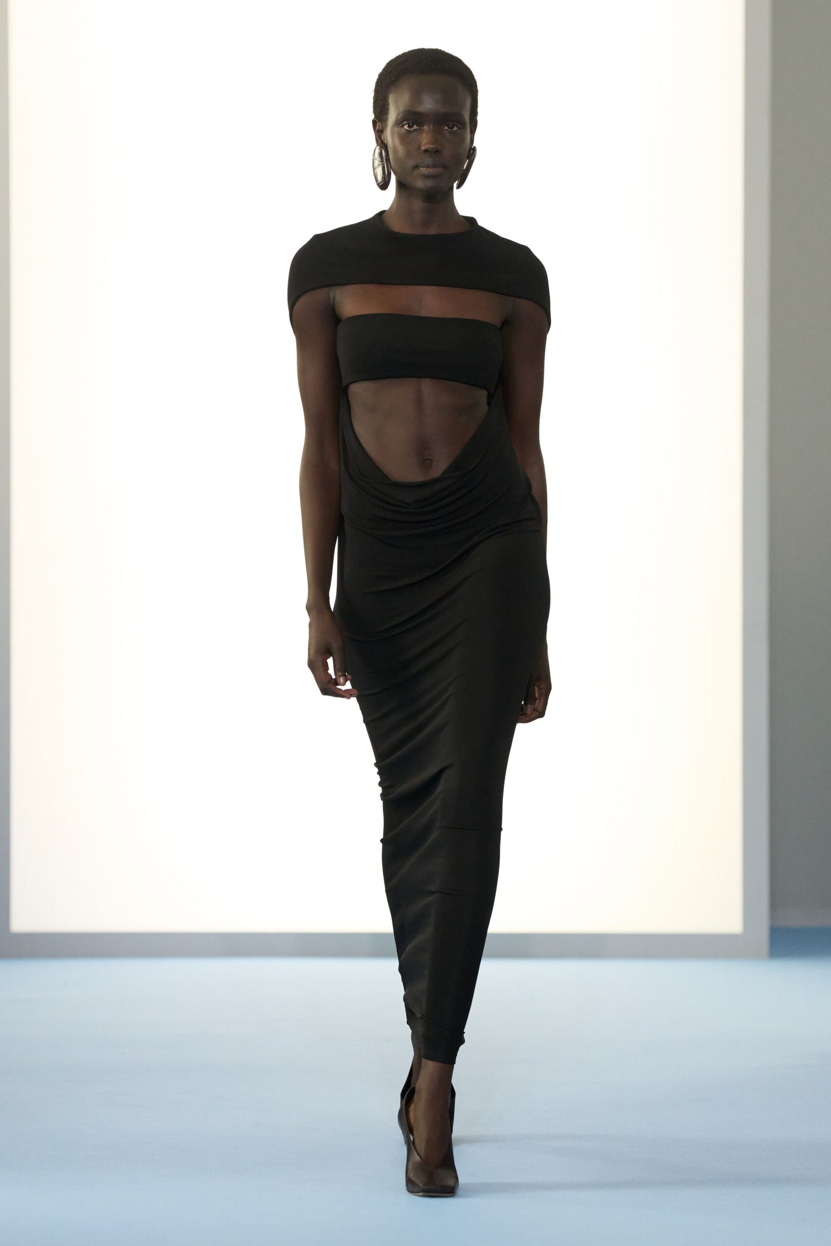 black fitted midi dress