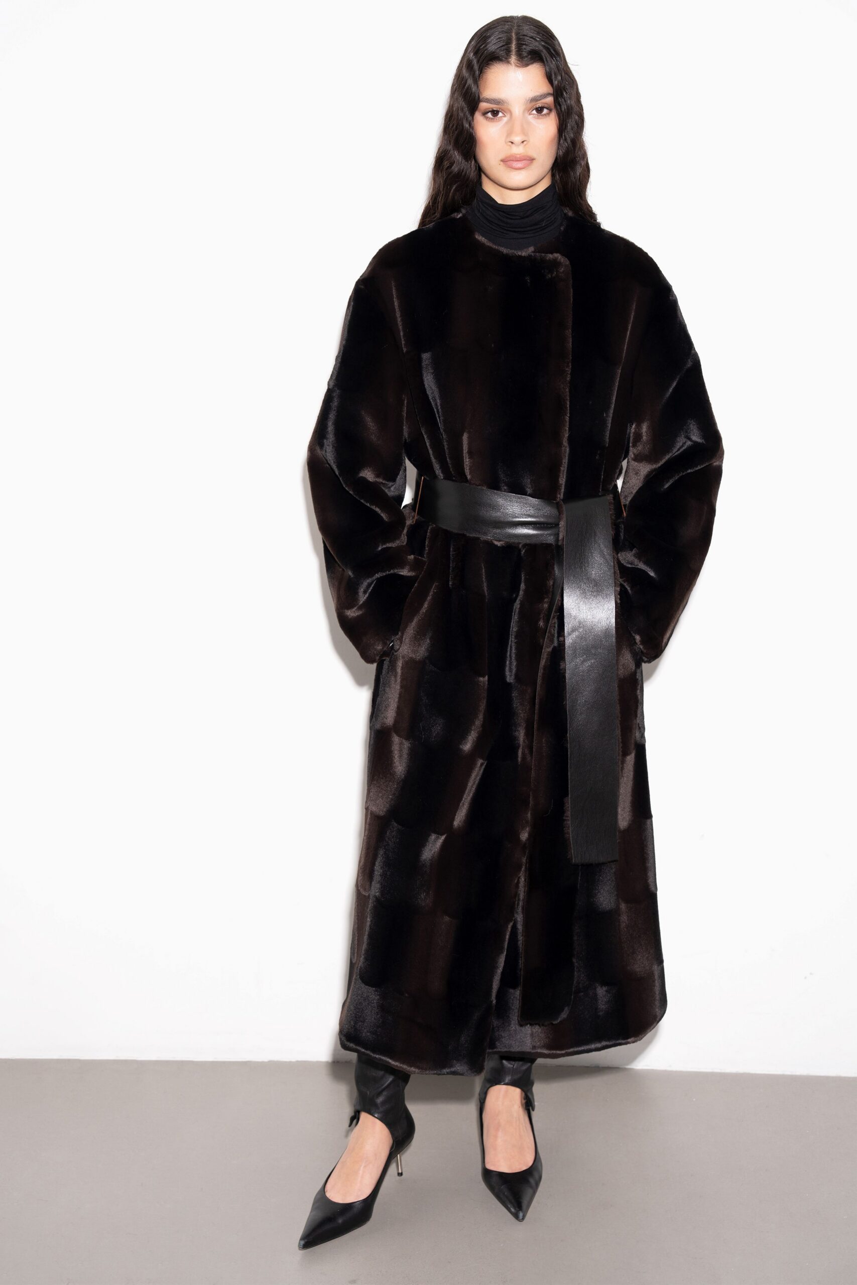 black faux-fur long-sleeve collared relaxed belted coat