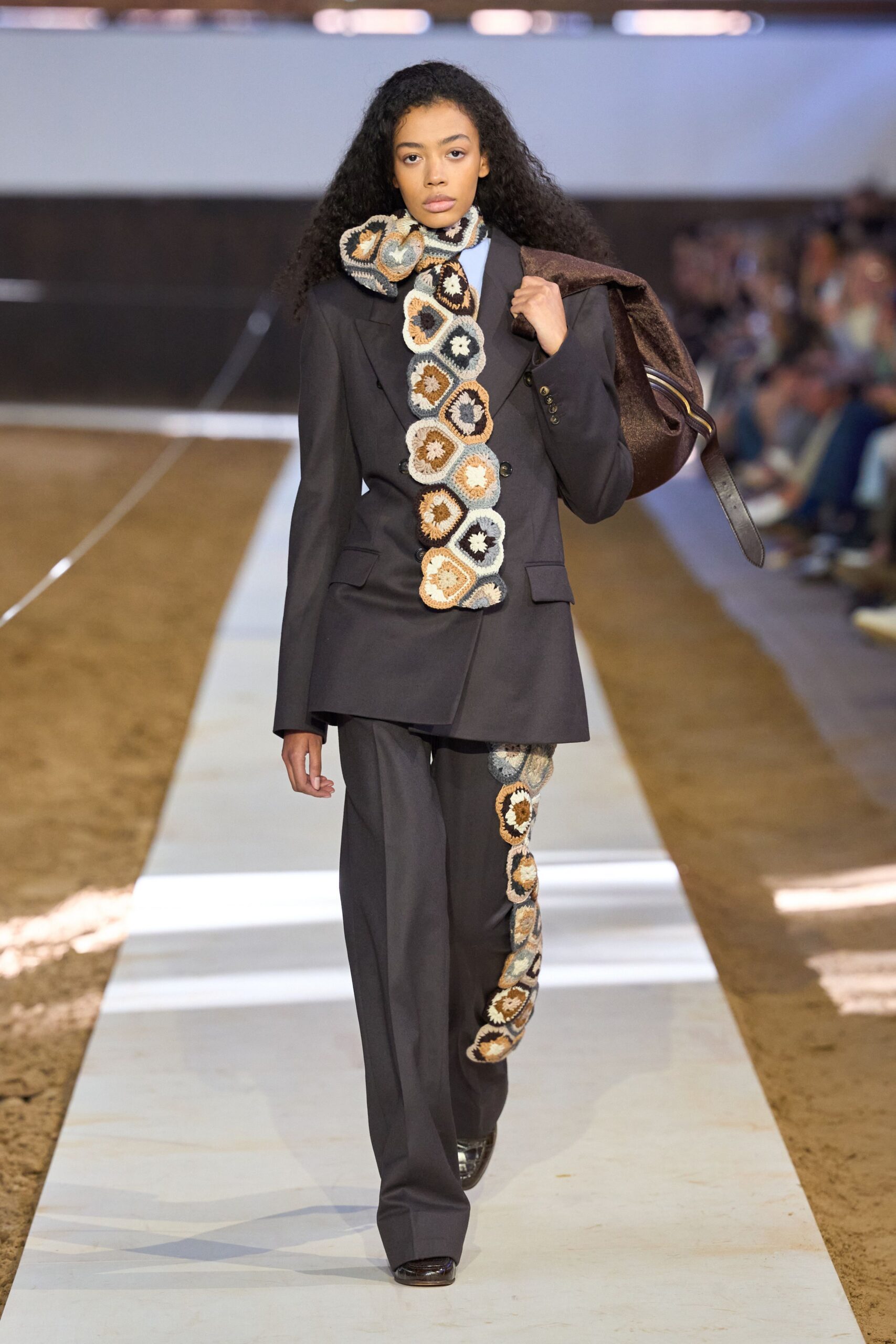 black wool long-sleeve collared tailored buttoned embroidered suit