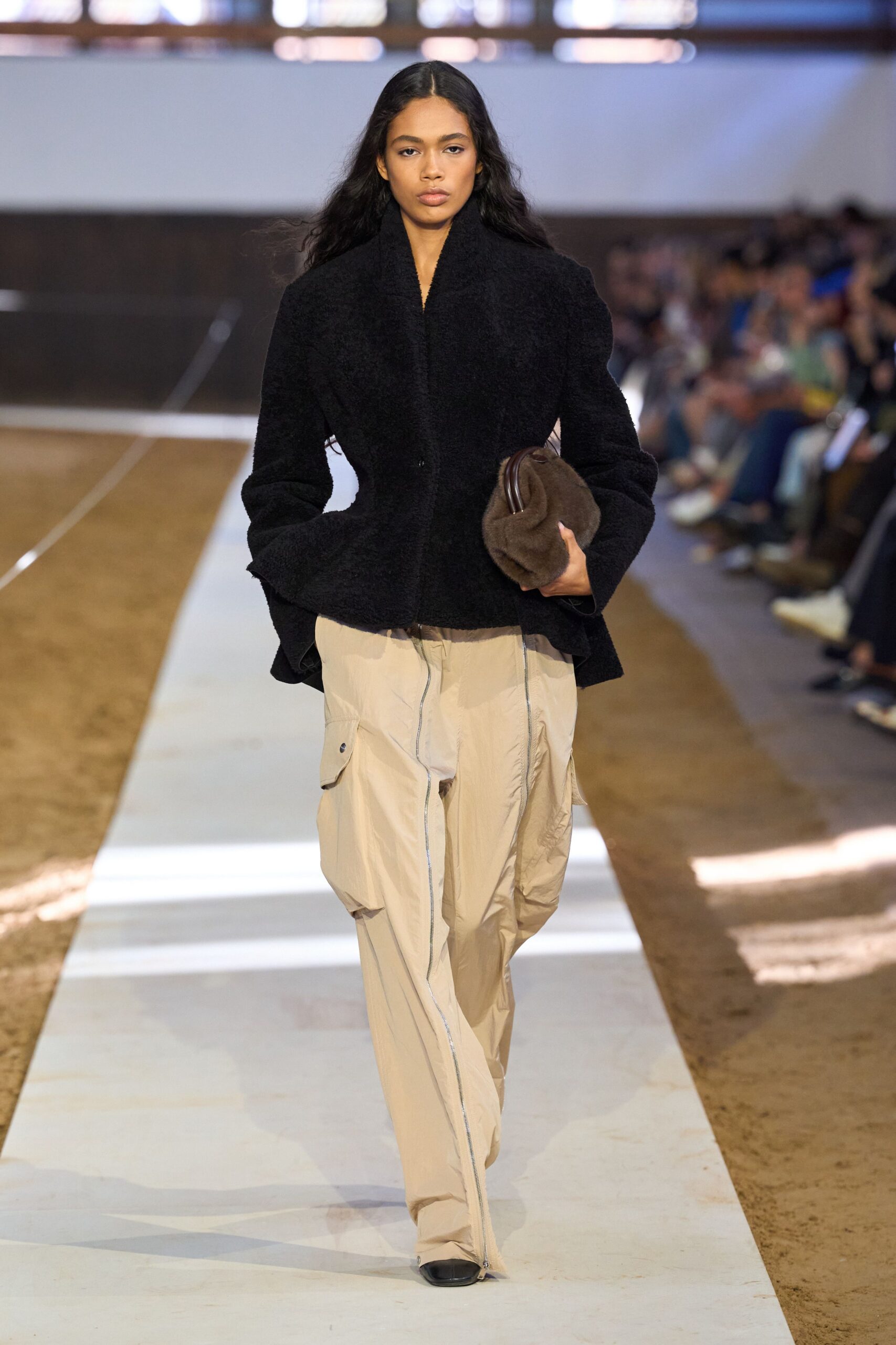 black wool long-sleeve collared fitted structured jacket