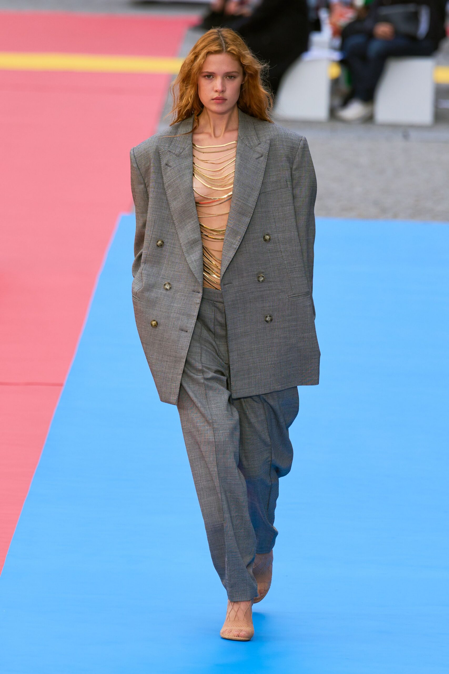 gray wool long-sleeve collared oversized checked blazer
