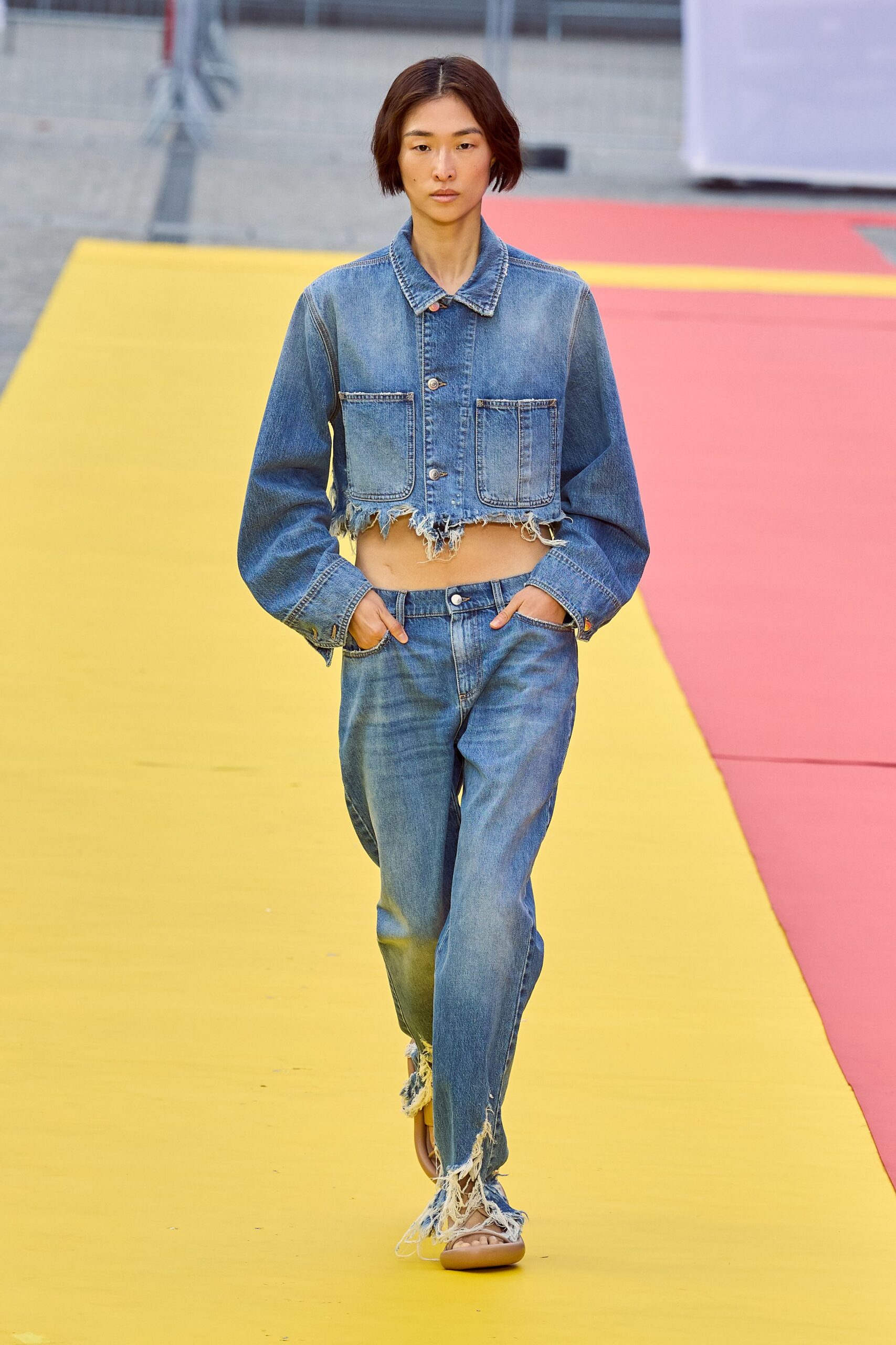 Stella McCartney Spring 2023 Ready-to-Wear Look 23