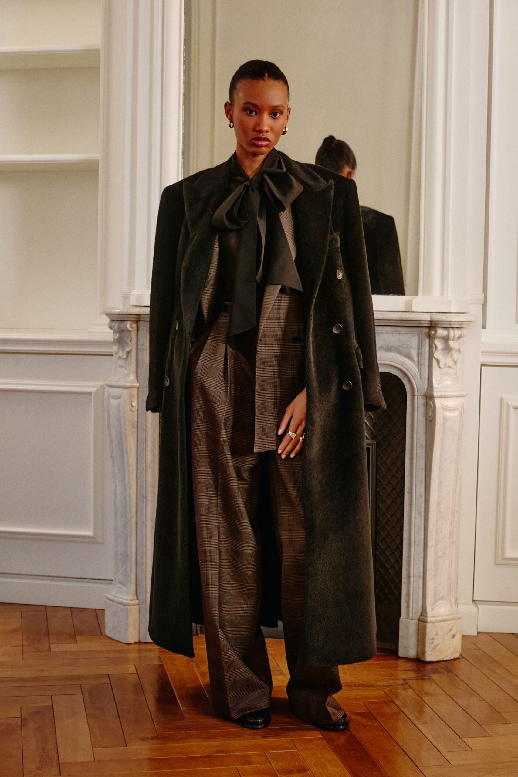 black wool long-sleeve collared tailored maxi coat