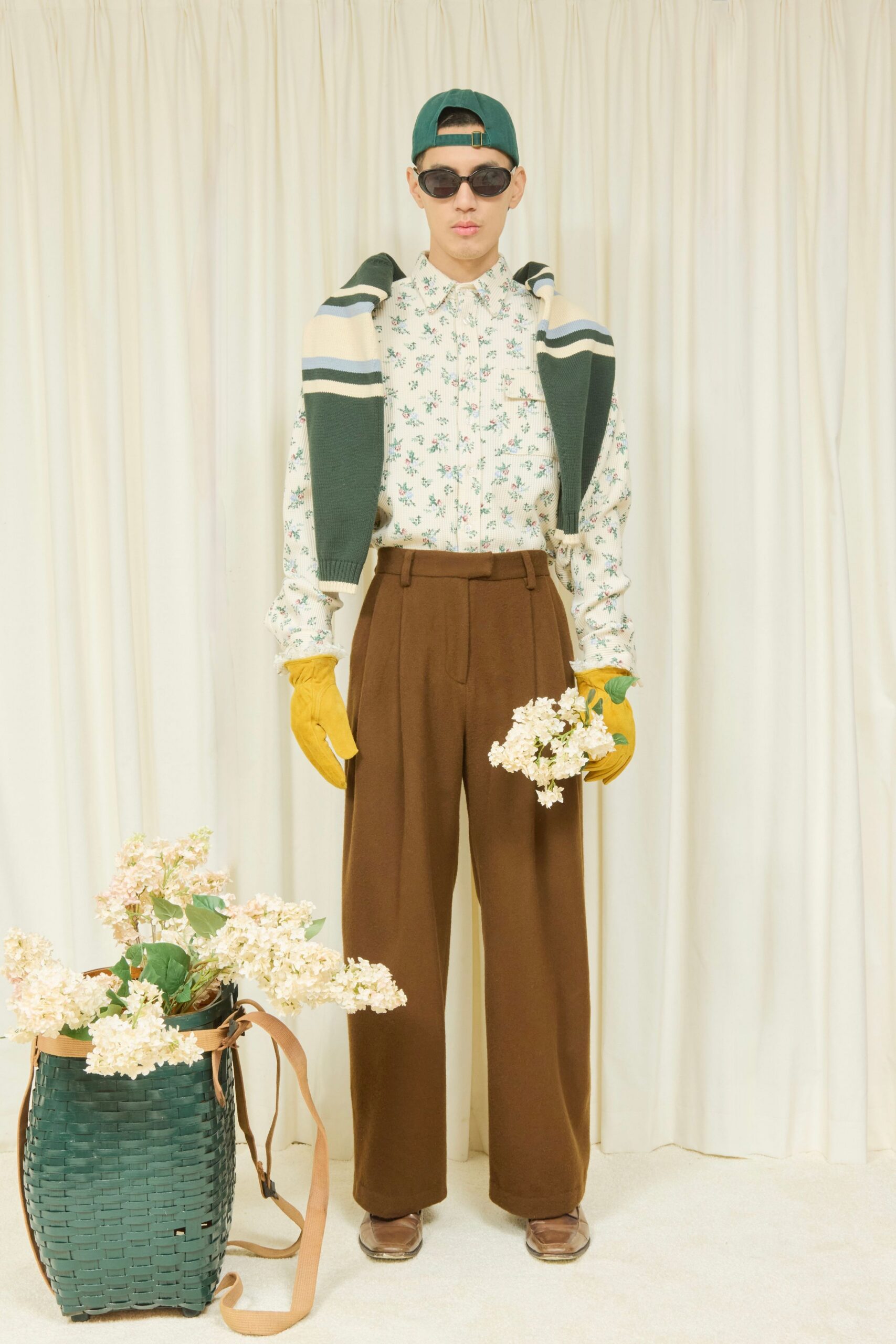 brown wool tailored pleated pants