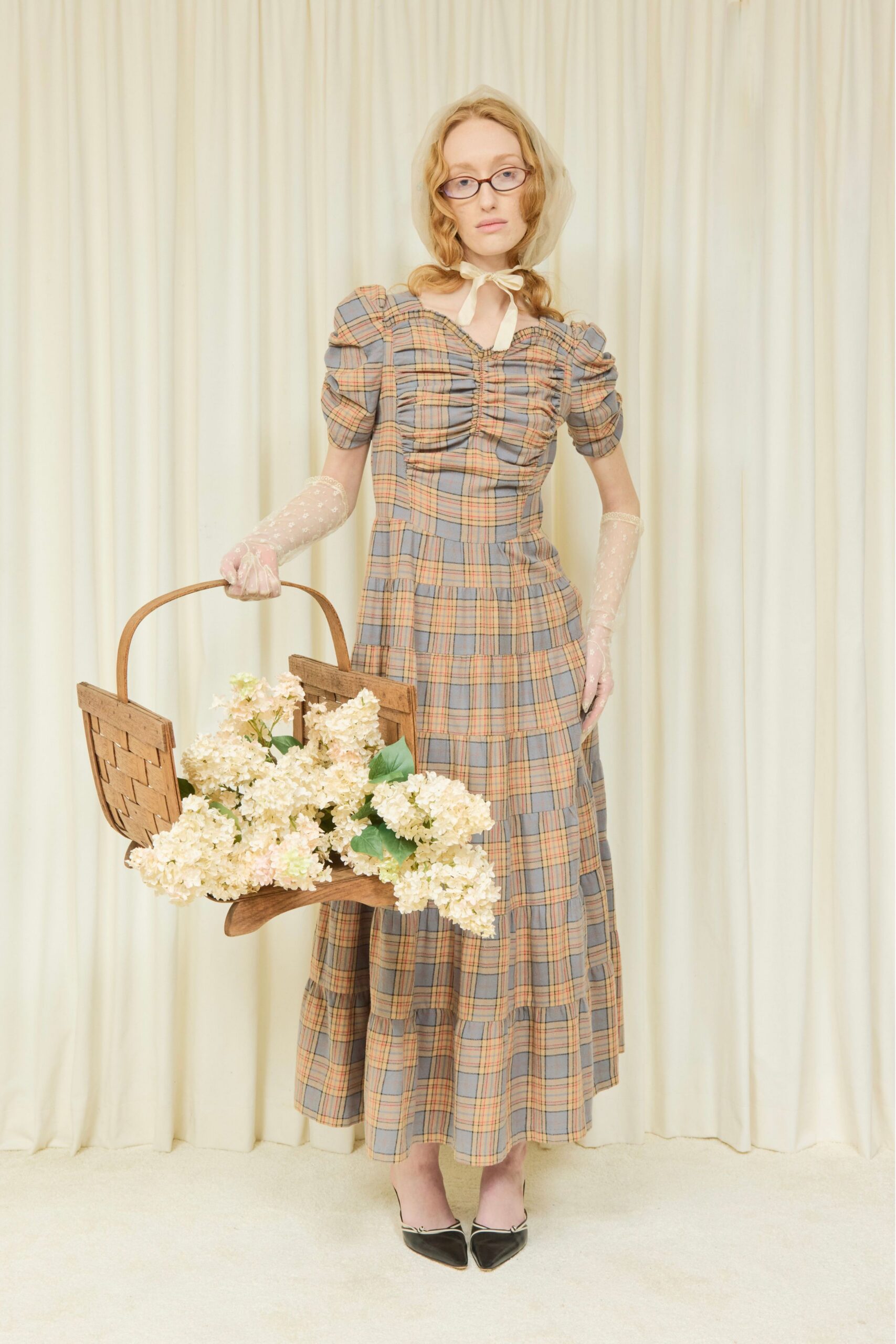 beige cotton short-sleeve v-neck fitted pleated pencil dress