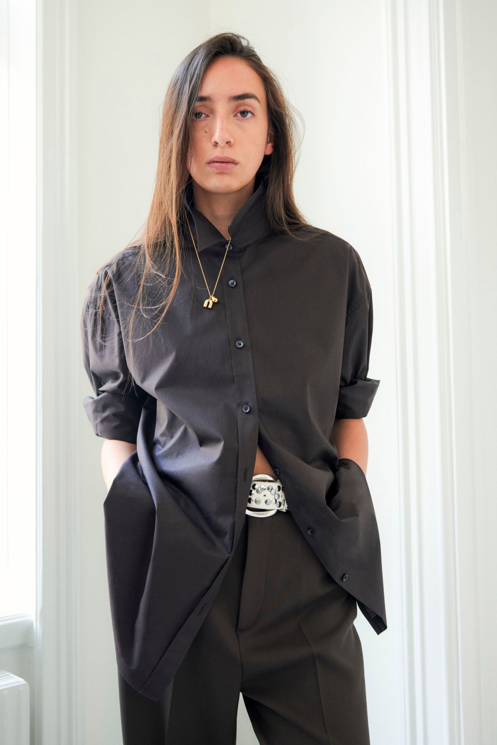 black cotton long-sleeve collared relaxed shirt