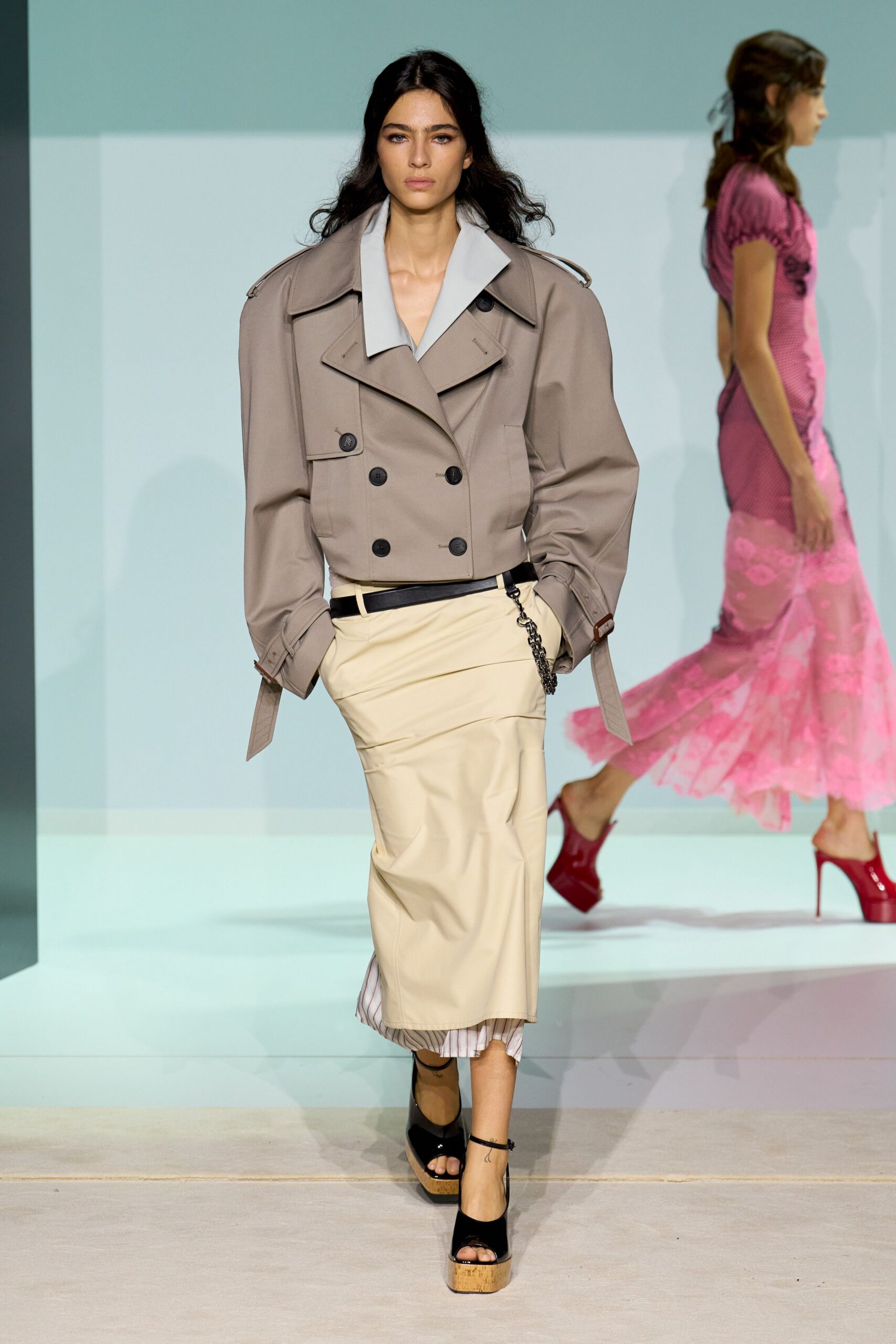 gray cotton long-sleeve collared structured jacket